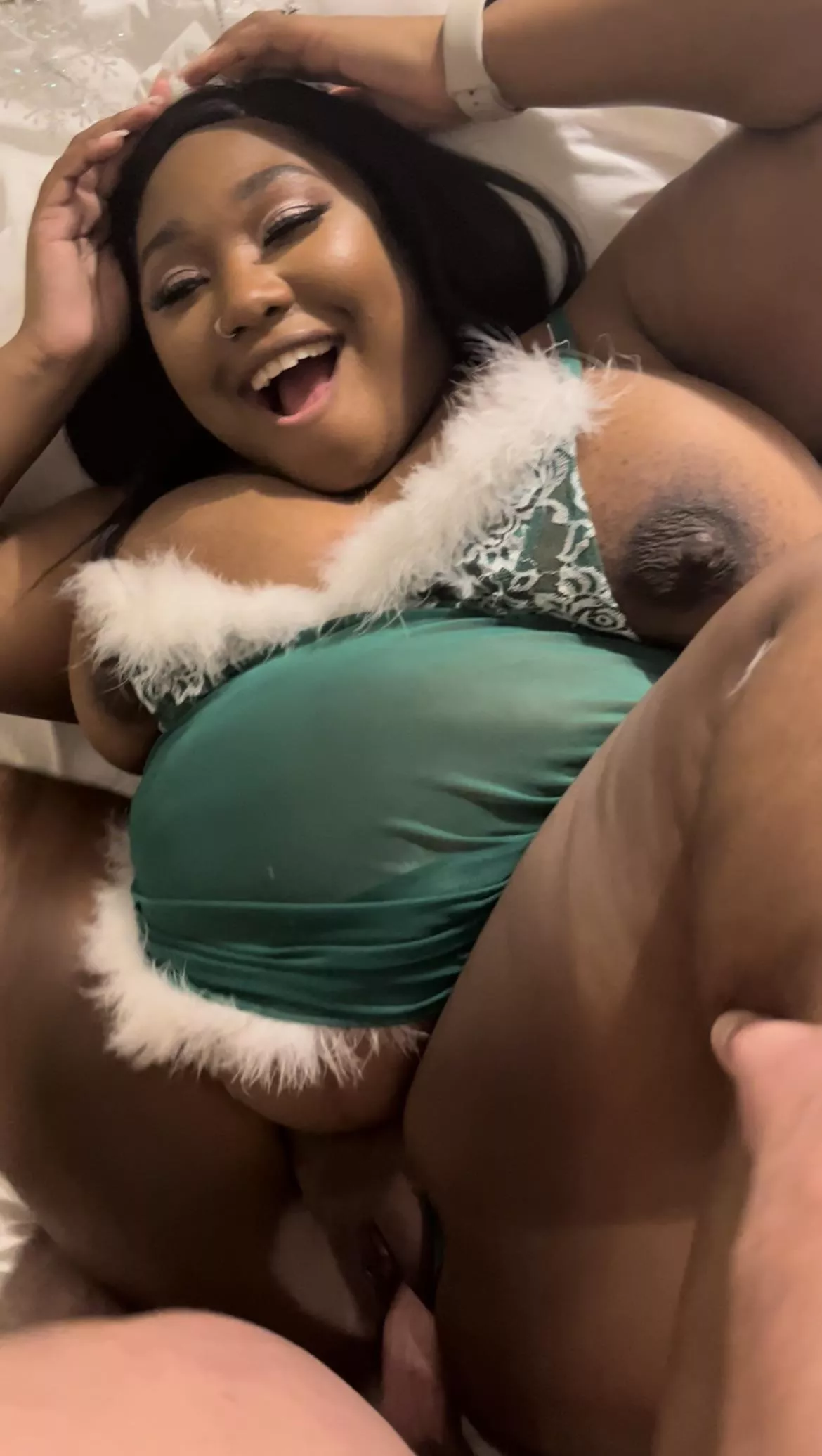 Put me on my back and stretch this Black pussy!