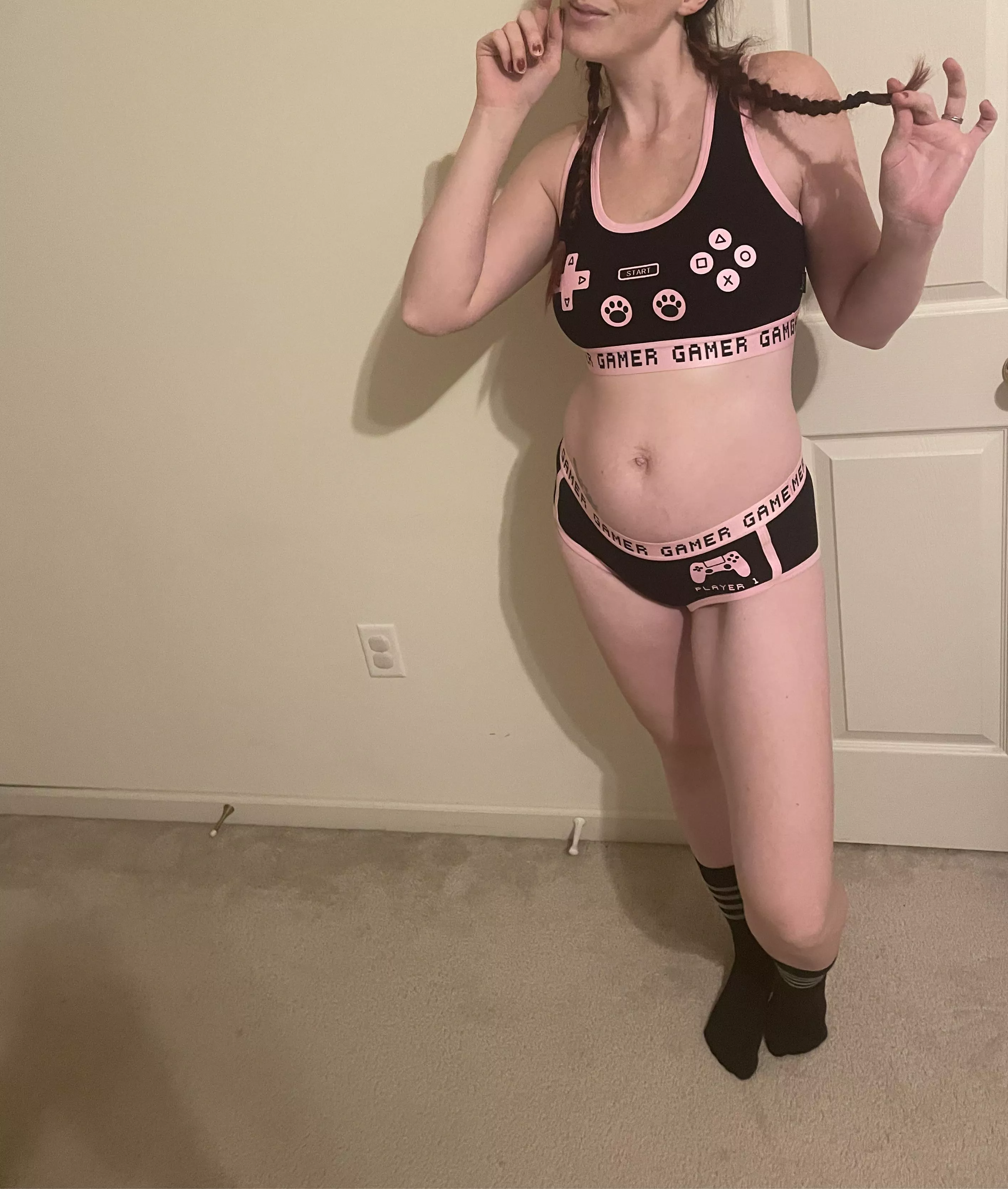 Put that COD down and cum play with me [f]