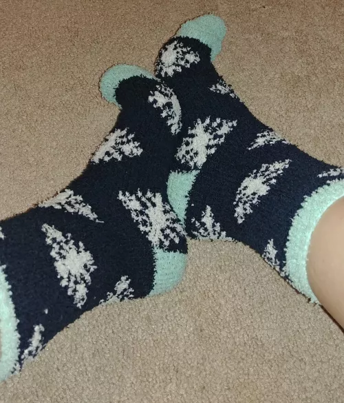 Snowflake fuzzies for a lucky buyer! Message me to book your wear :)
