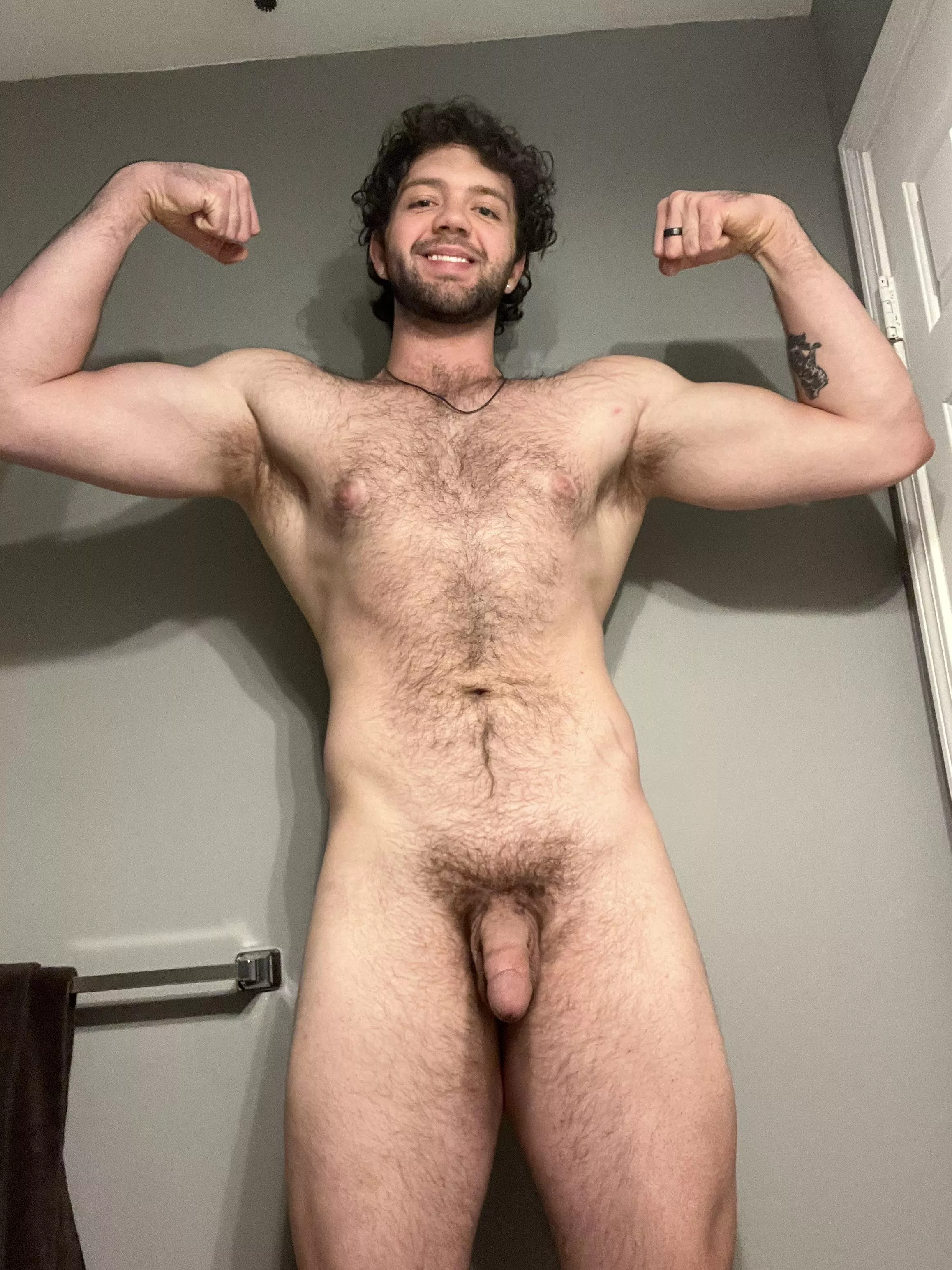 Took this in my friends bathroom at a party 🤭