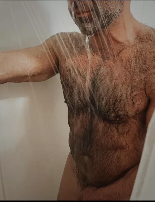 Volunteer to help shampoo my body😮‍💨