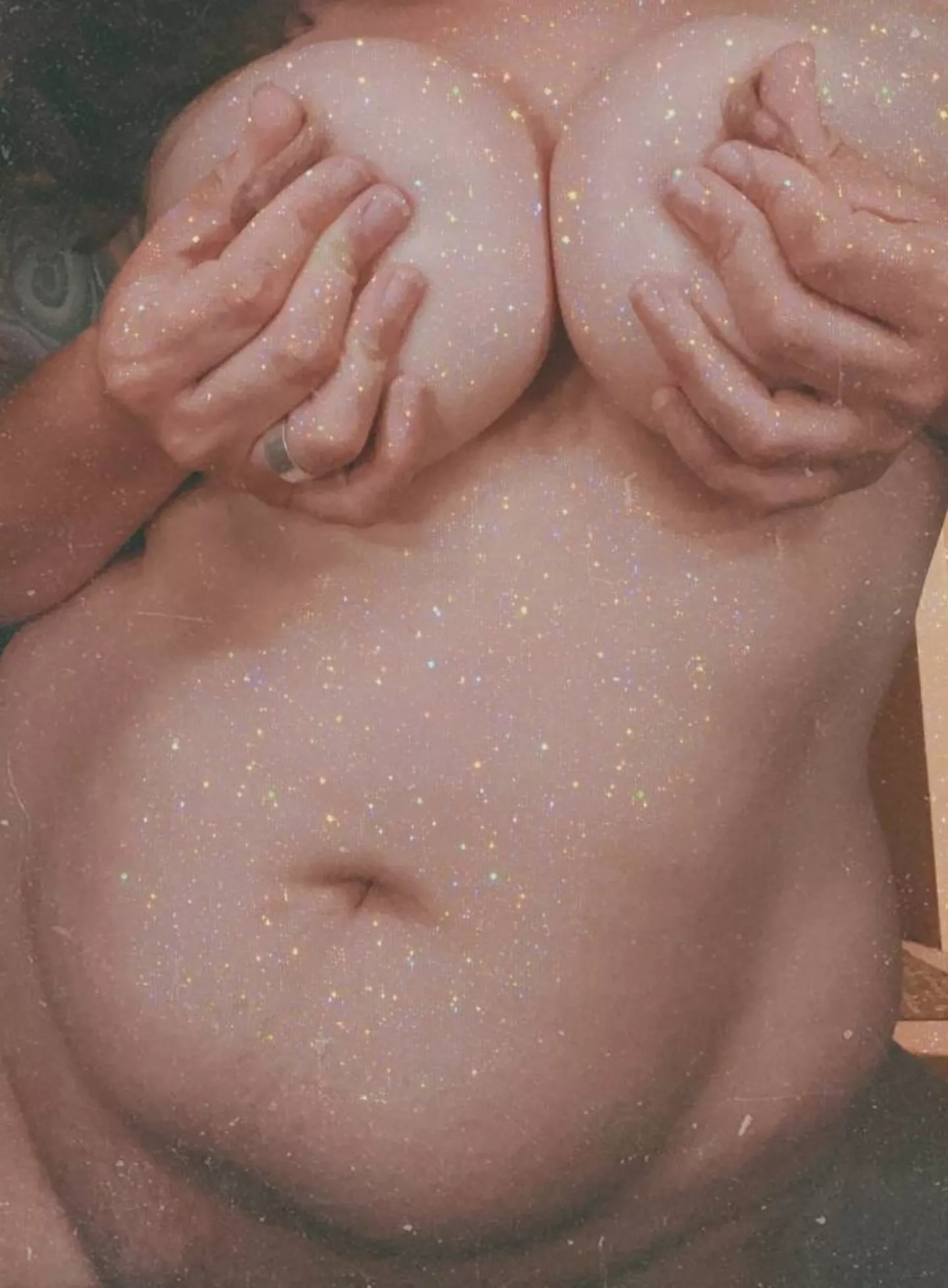 who likes big tits and a chubby tummy?