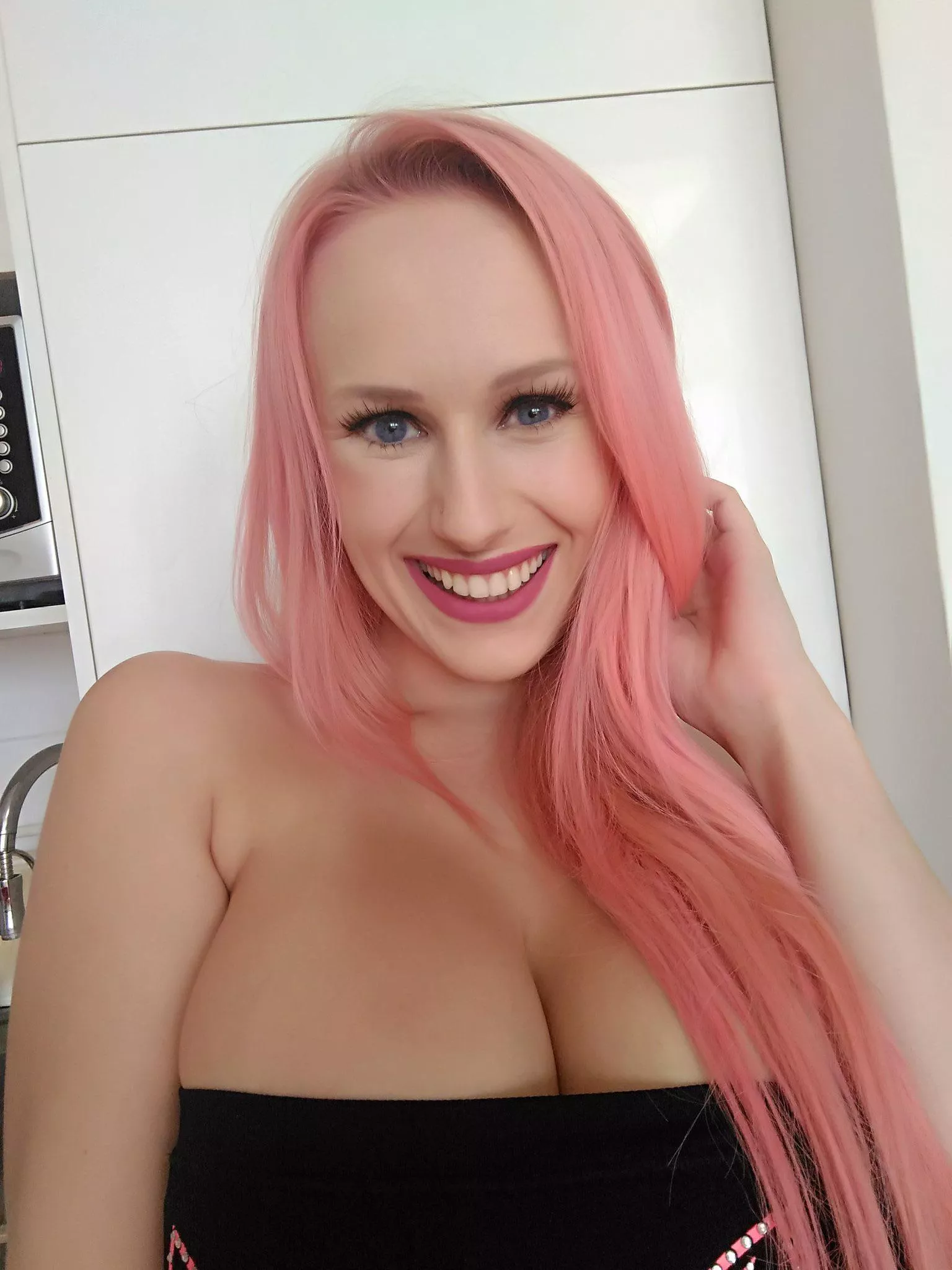 who needs a big titty gf to keep you warm all winter long?