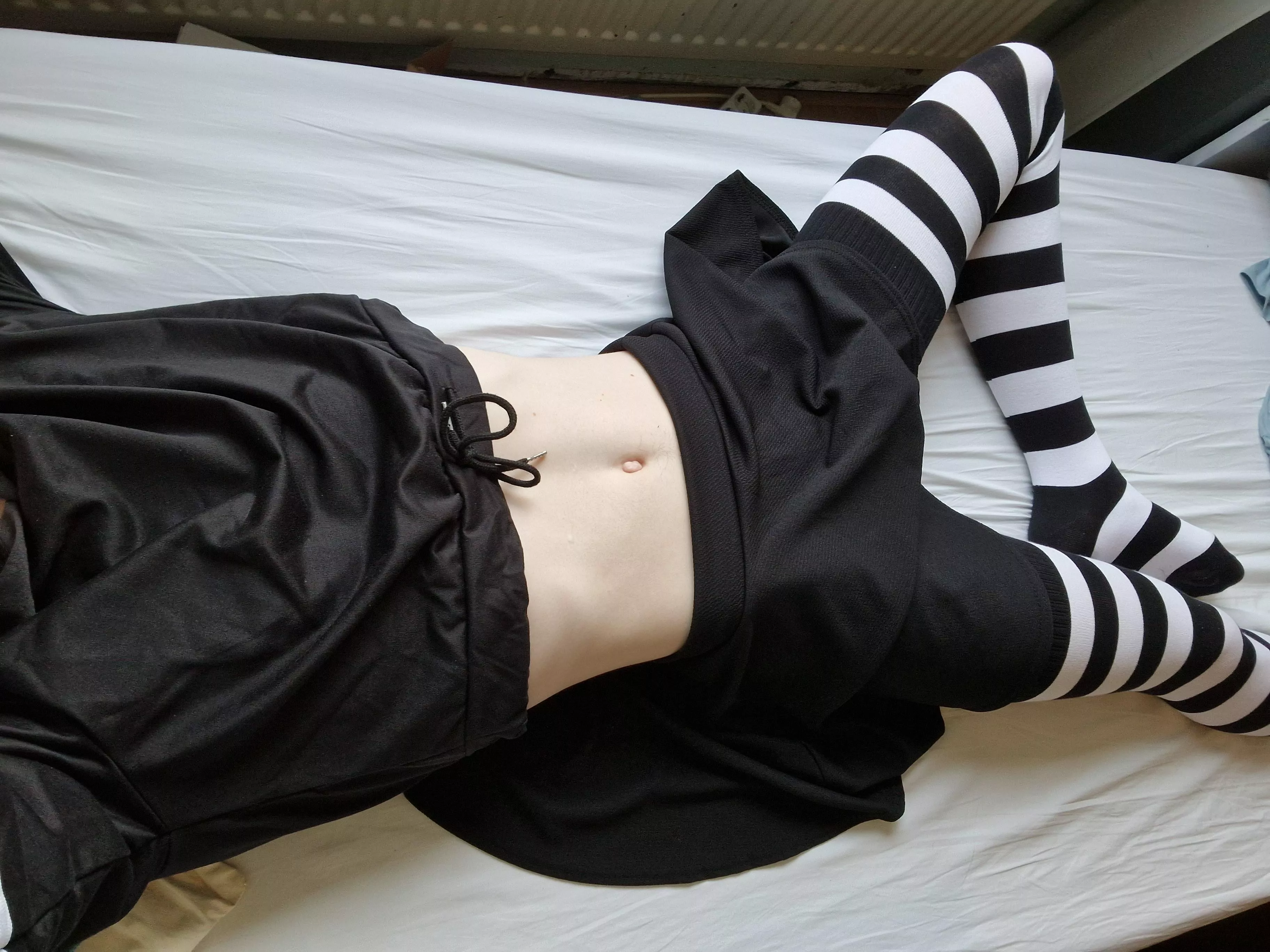 Who wants to cuddle with me? 🥺