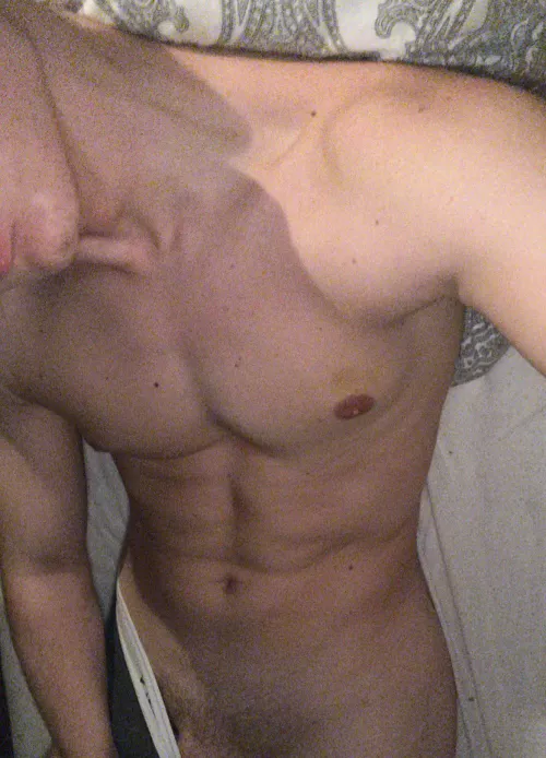 19m fit hmu up guys.