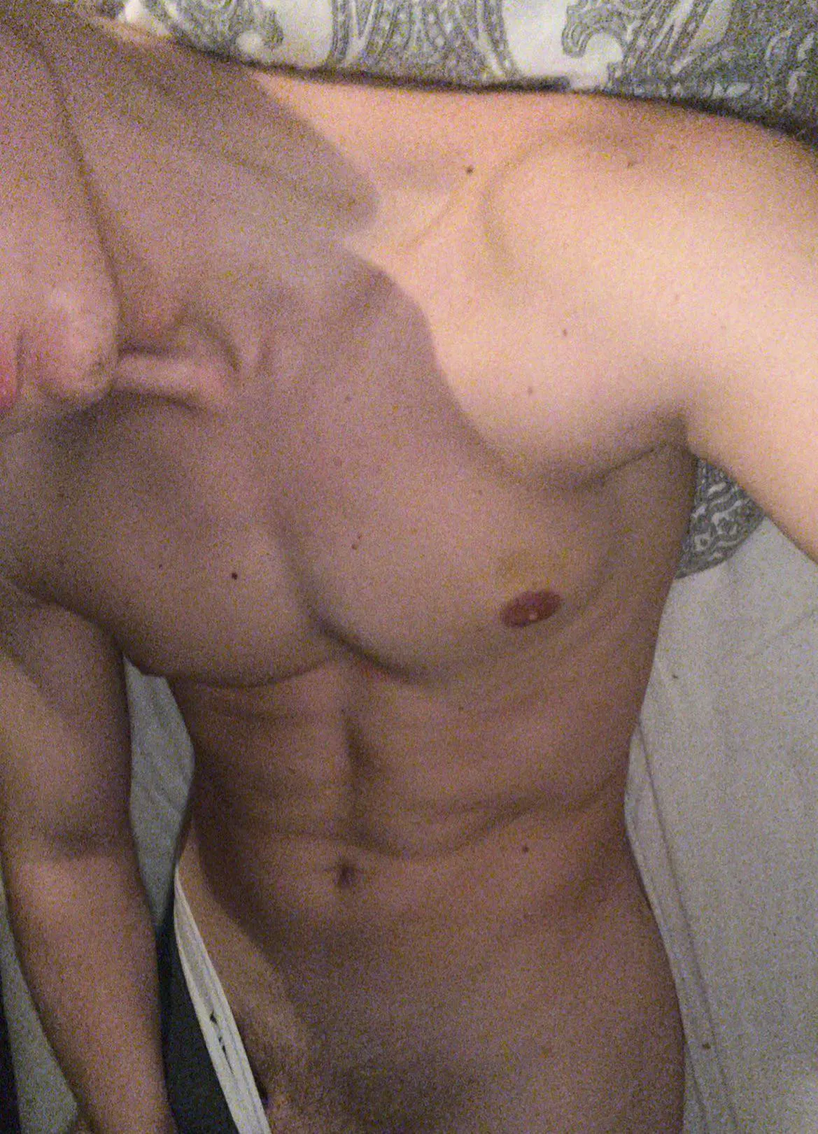 19m fit hmu up guys.