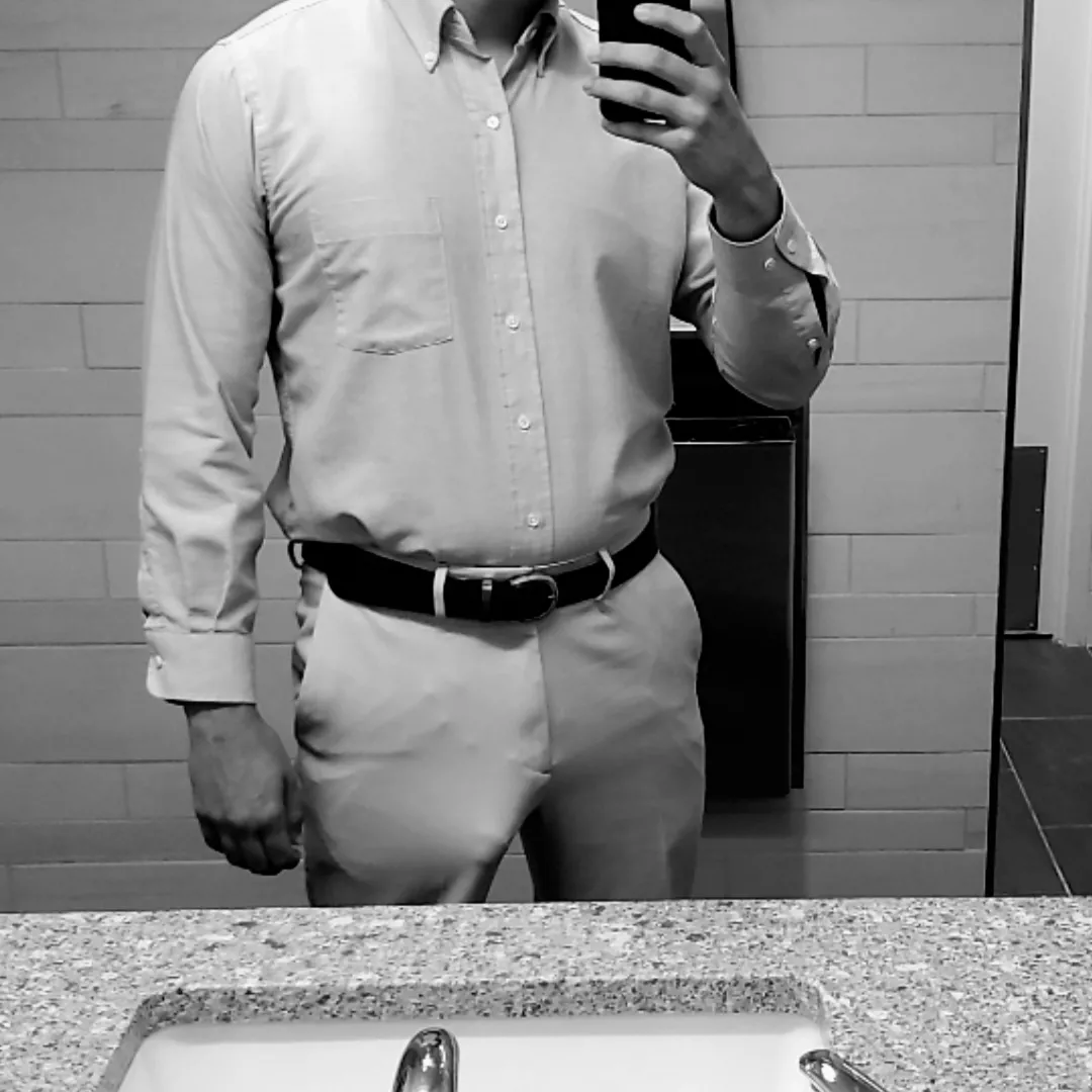 [24] Forgot Underwear Today