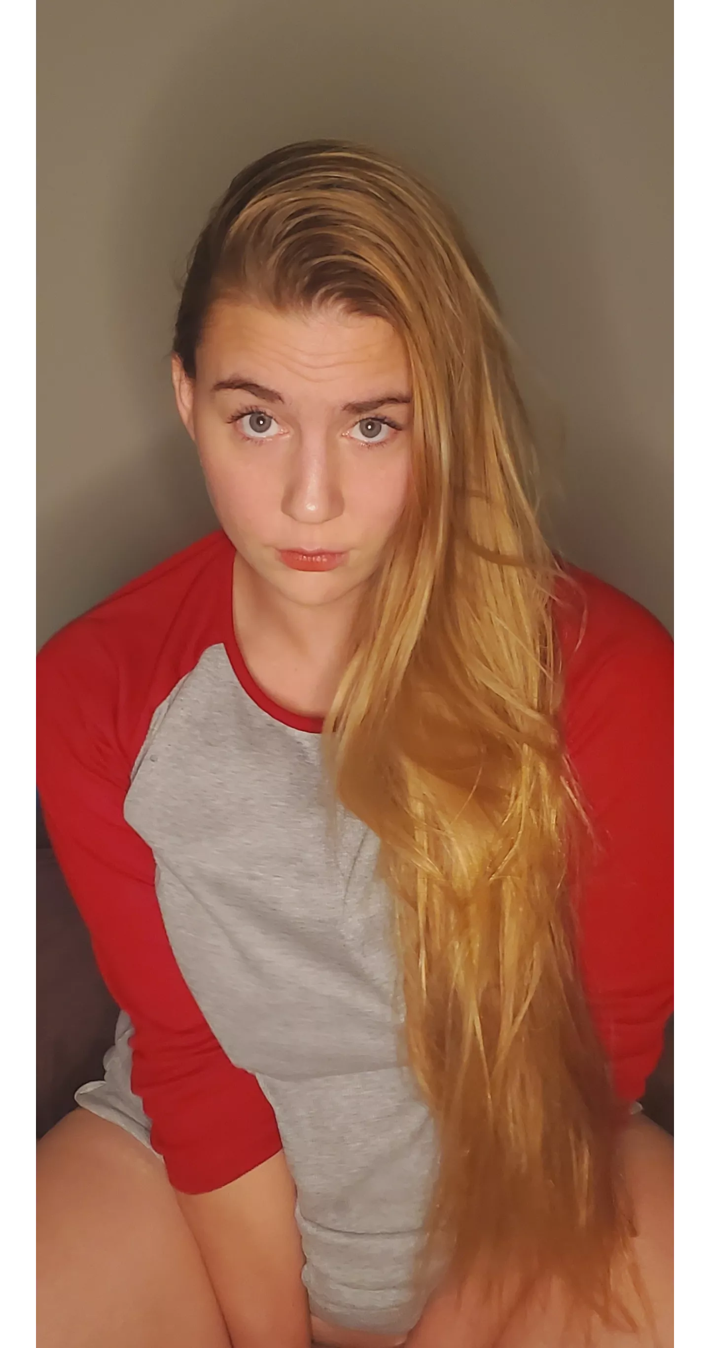 26F Do you like or dislike when a woman 💦💦💦💦💦💦?