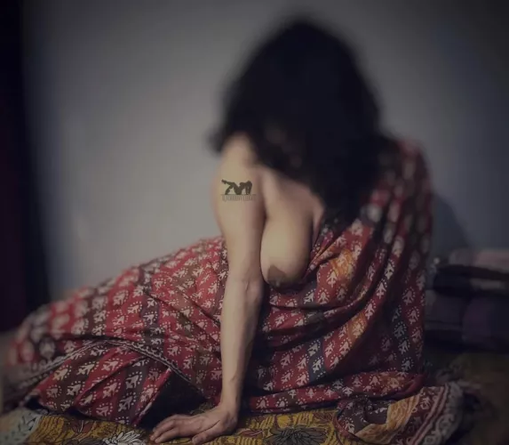 A simple cotton saree can be beauti[f]ul as hell
