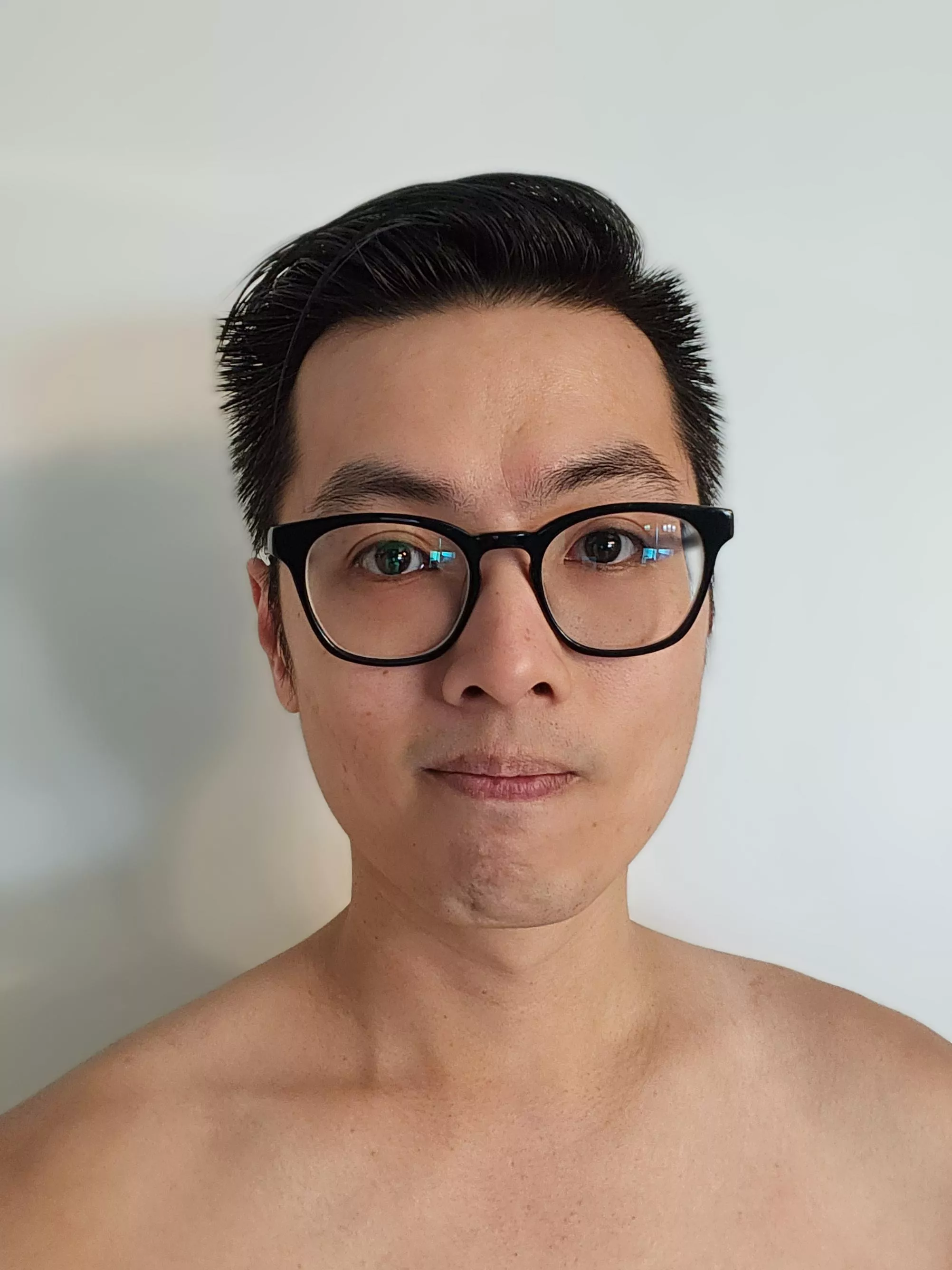 Anyone plays monster Hunter rise on PC?