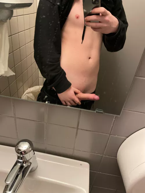 Anyone wanna Bang? Hmu