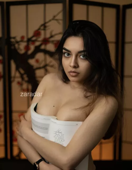 As an engineer, I love reading topless [F]