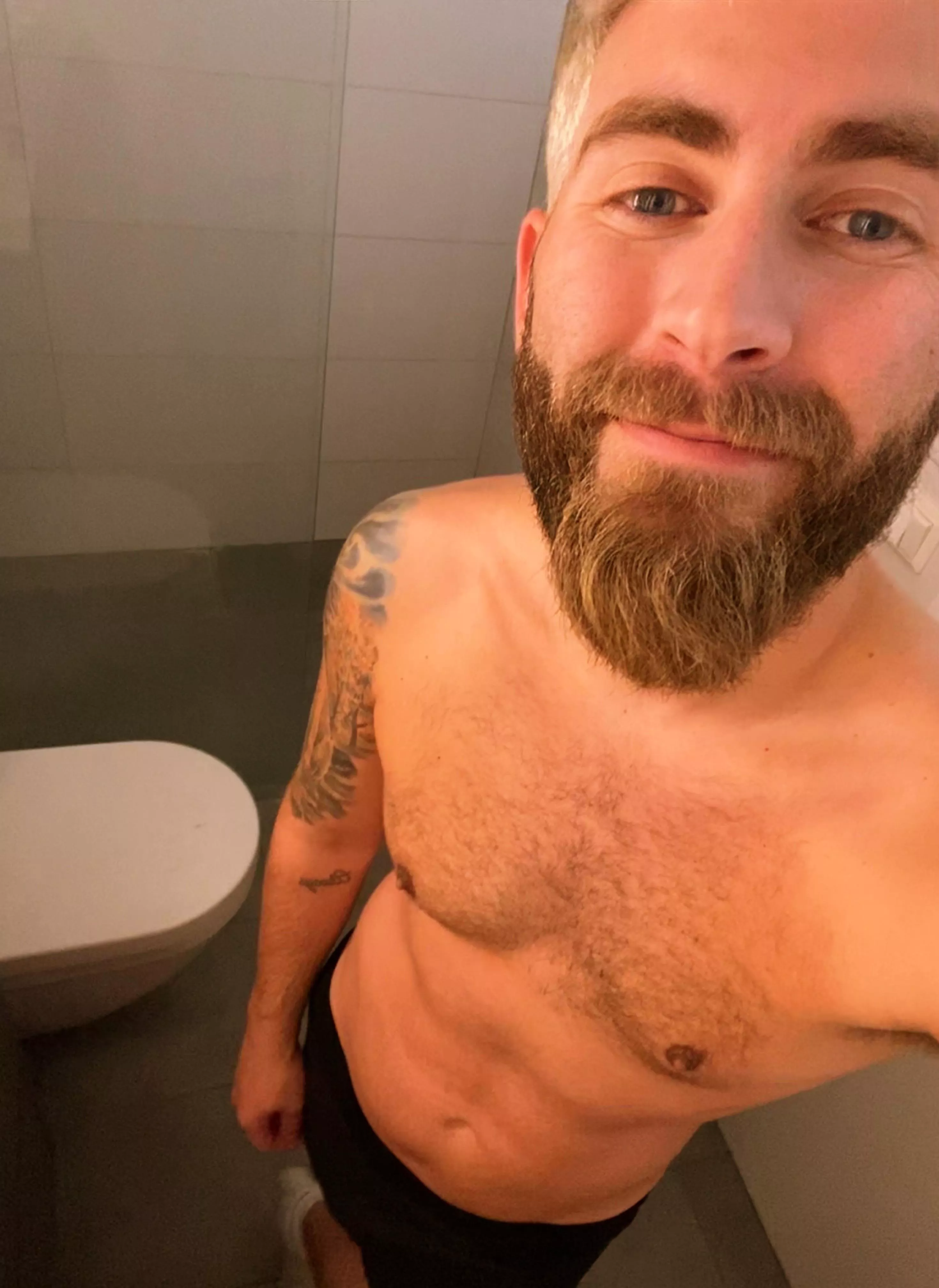 BRB flushing my worries, haters and self-doubt down the toilet. Got no space for that stuff in 2023 😌