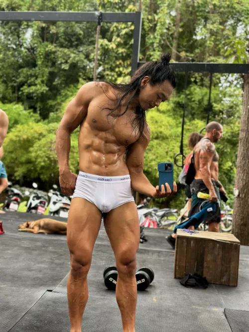 can i squat on you? 🫢