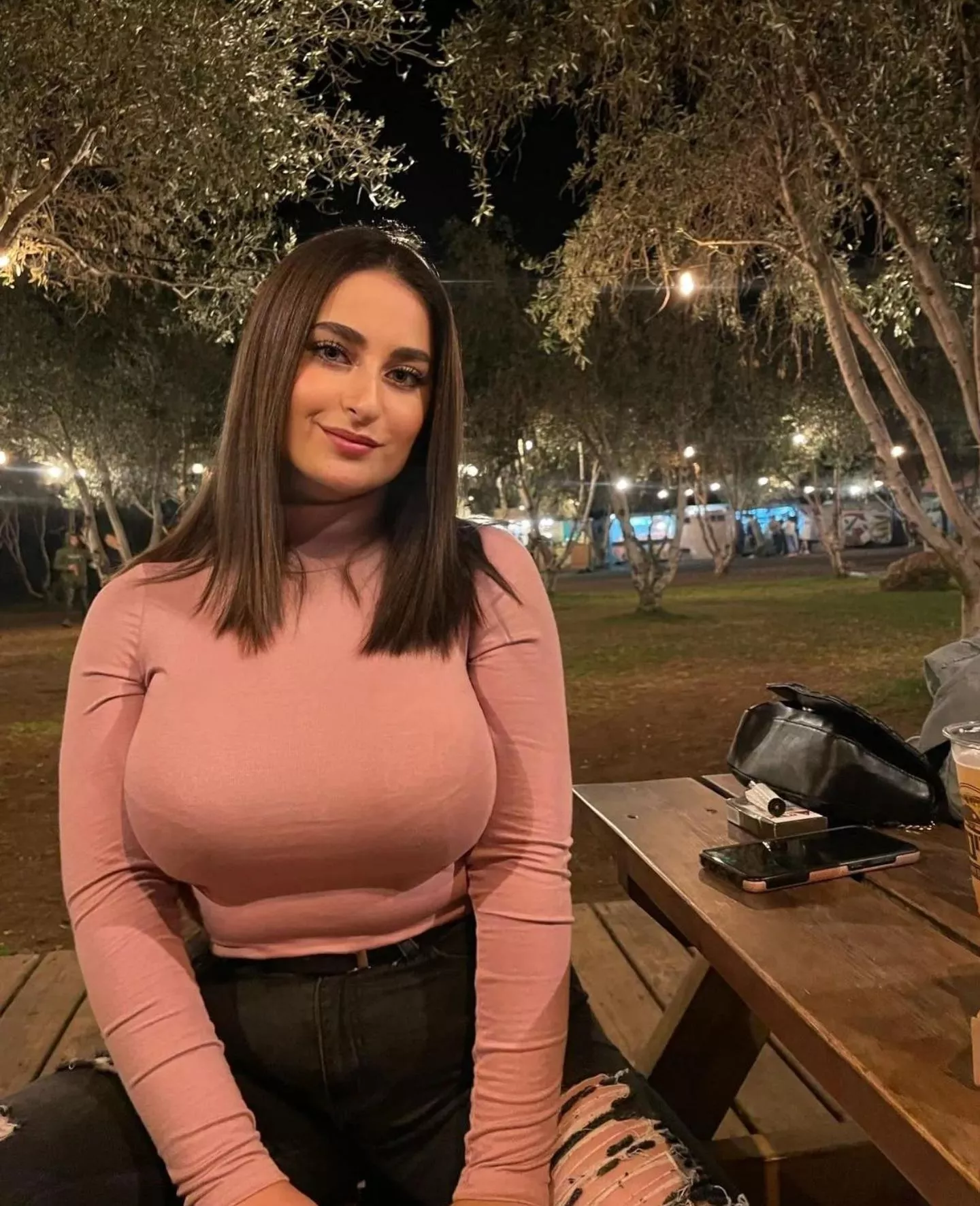 Can she hide those? 👀