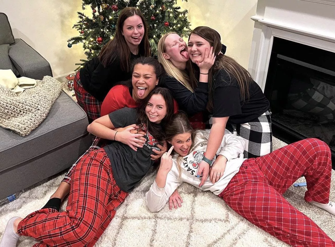 College Girls Xmas pic