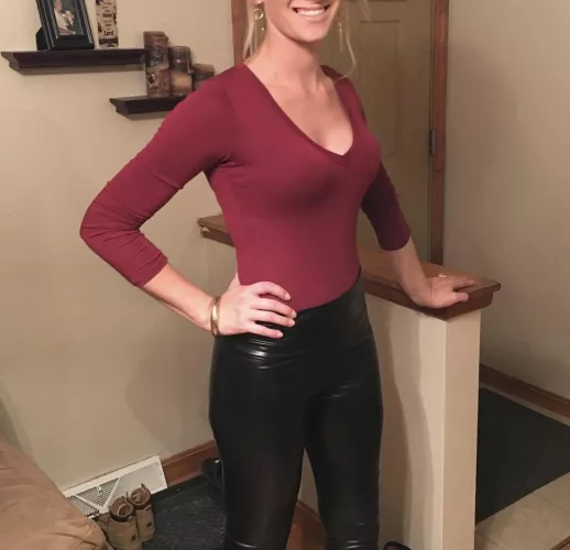 Date night with my bull.. made hubby send him a pic of my outfit before I left😍