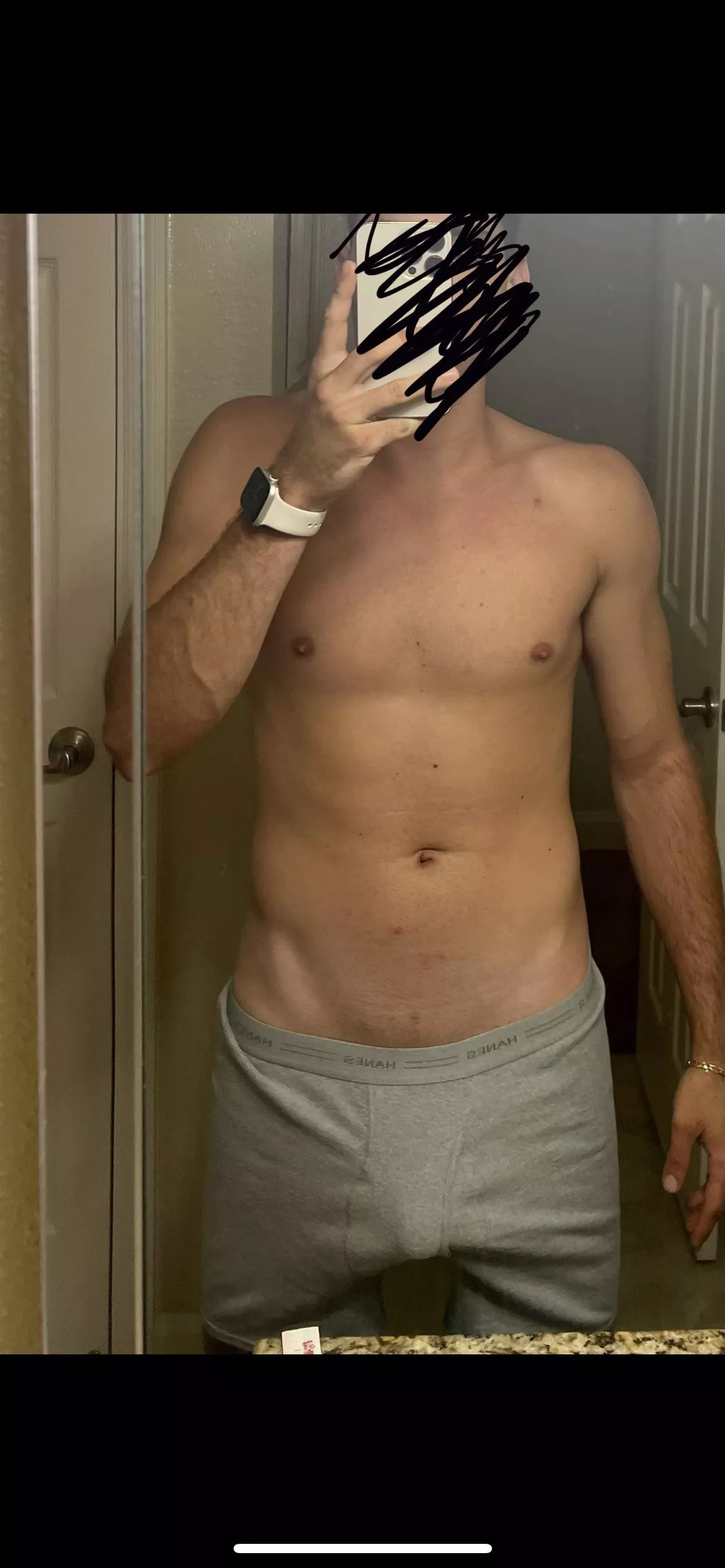 Do I post with out underwear ? [m]