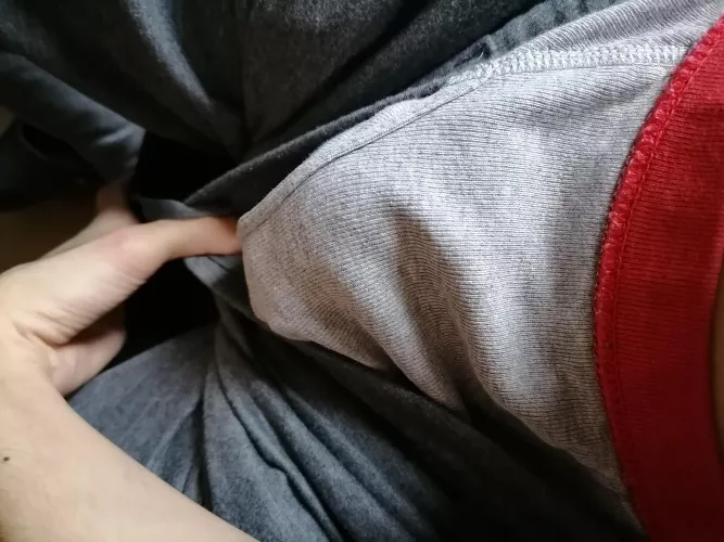 feeling kinda horny atm