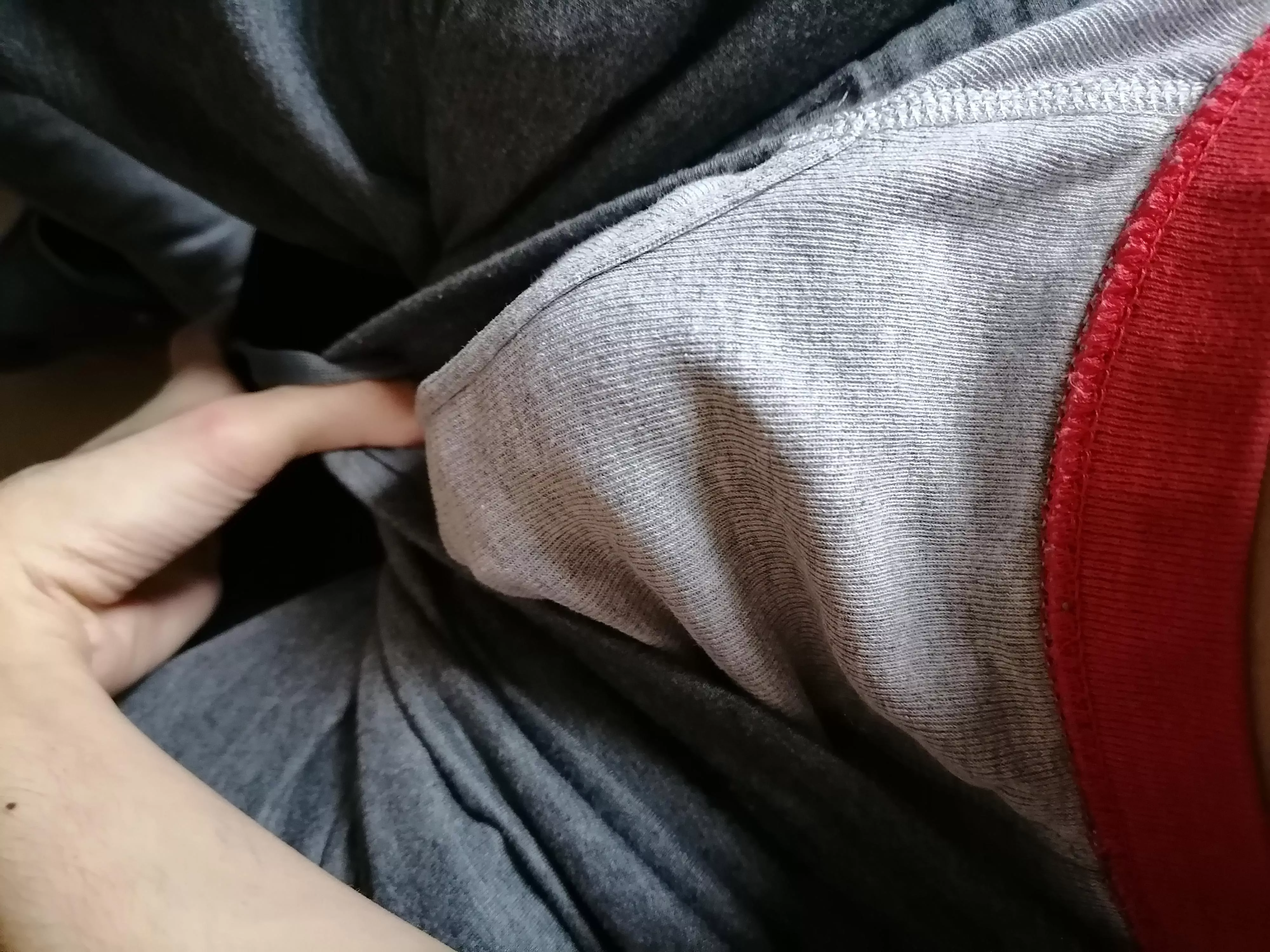 feeling kinda horny atm