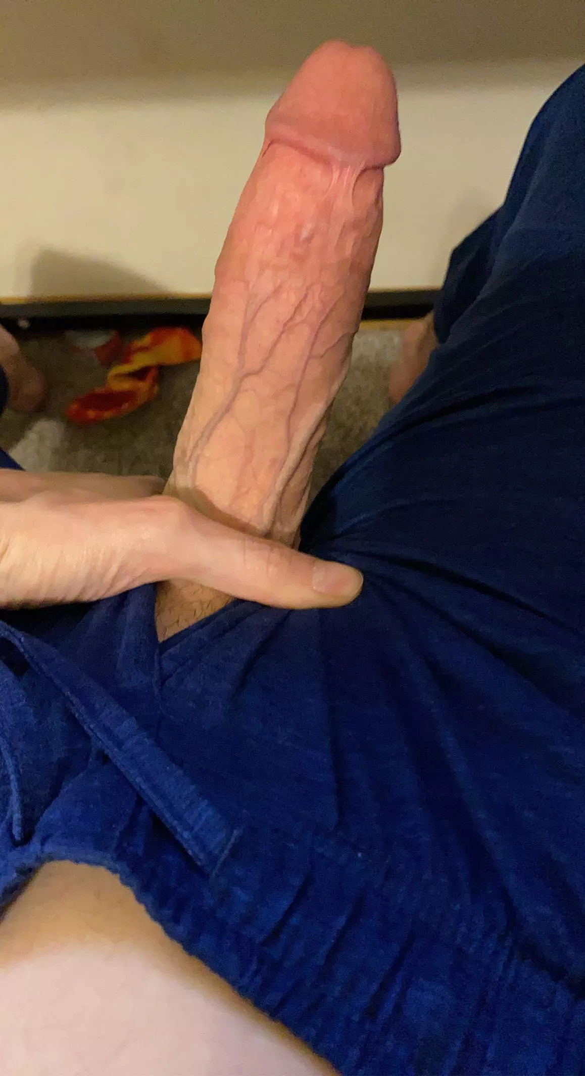 first post, who wants to play with (m)e 🤤