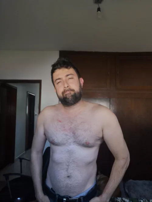 Happy holidays Redditors , a complete stranger wishes you the best!