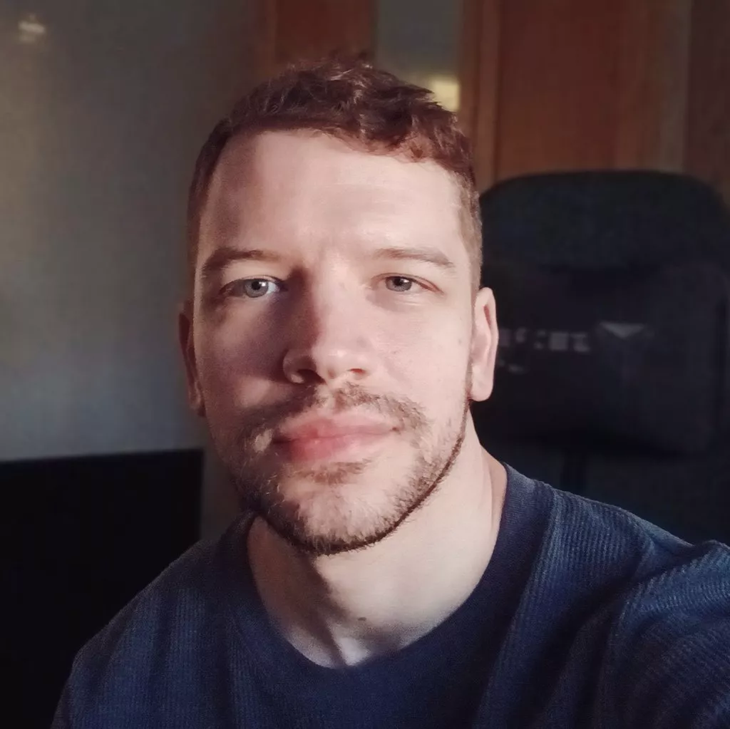 Having *another* solo xmas this year. Ya know, I'm starting to get the appeal of finding a chosen family...hmm...