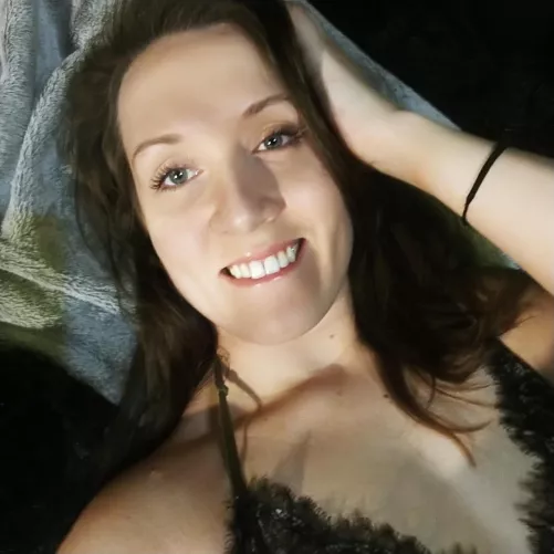 Hello from your favourite mom 💕 Hubby's still outta town!