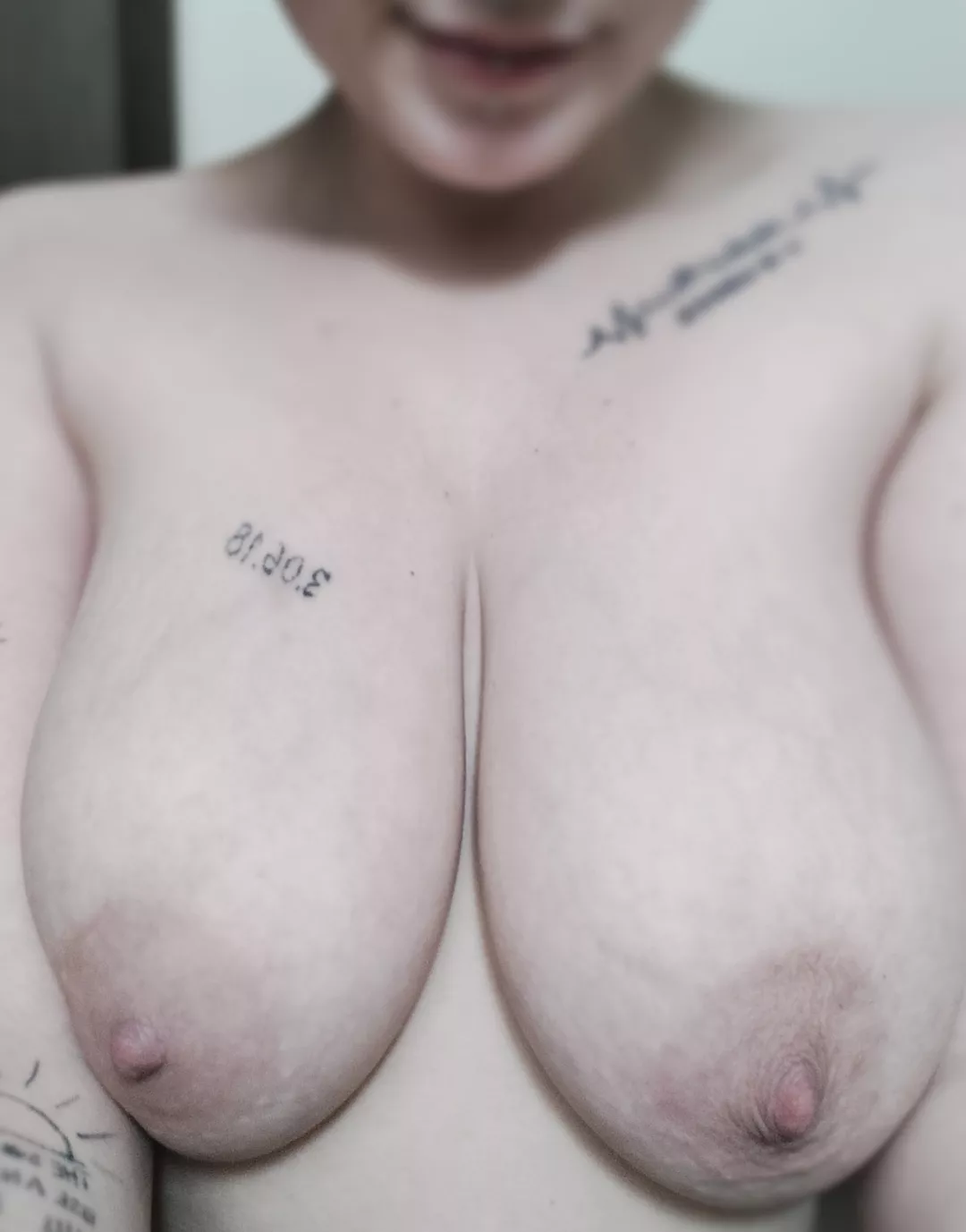 here's a cute little 🍒 selfie