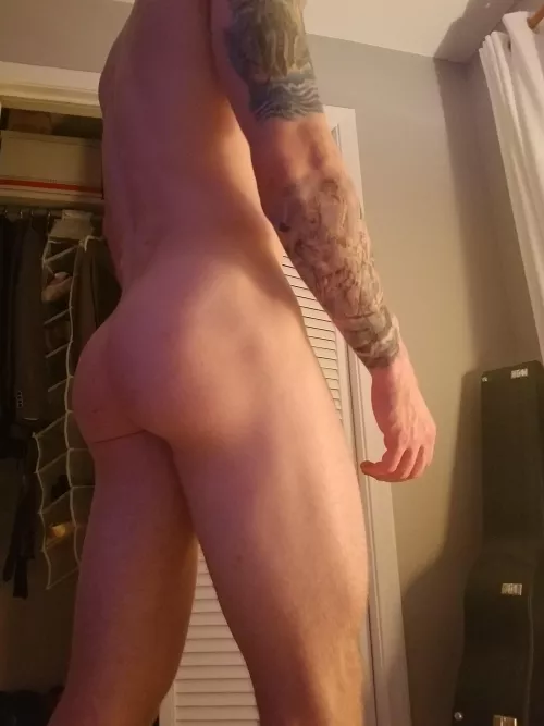 Here’s a moon for y’all 😈