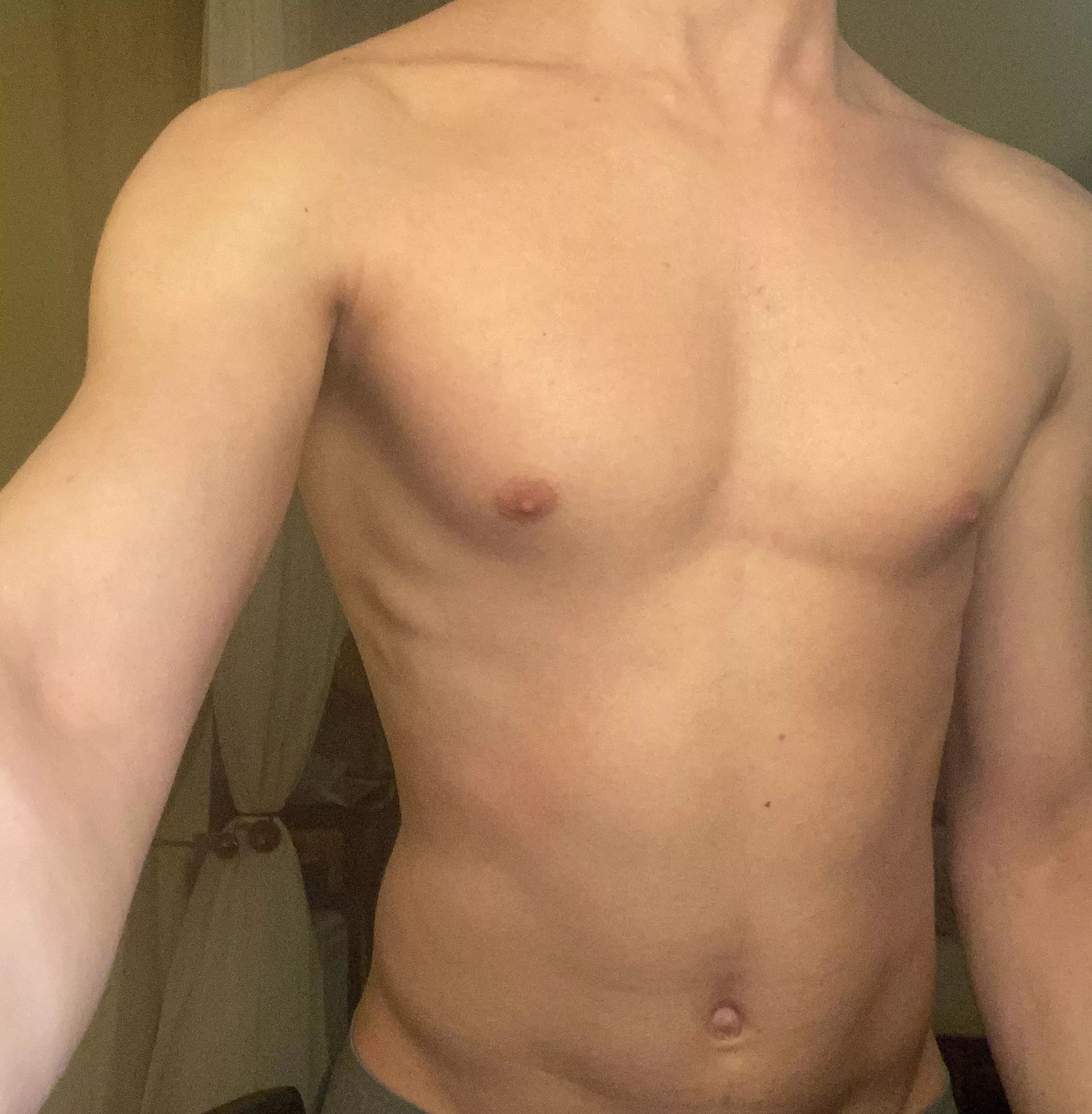 Hey, boys, am I still twink?