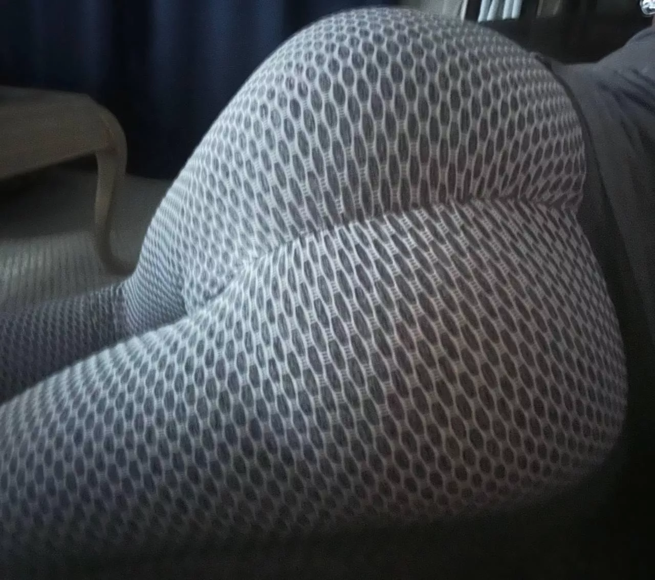 Hope you love my ass in these leggings as much as me