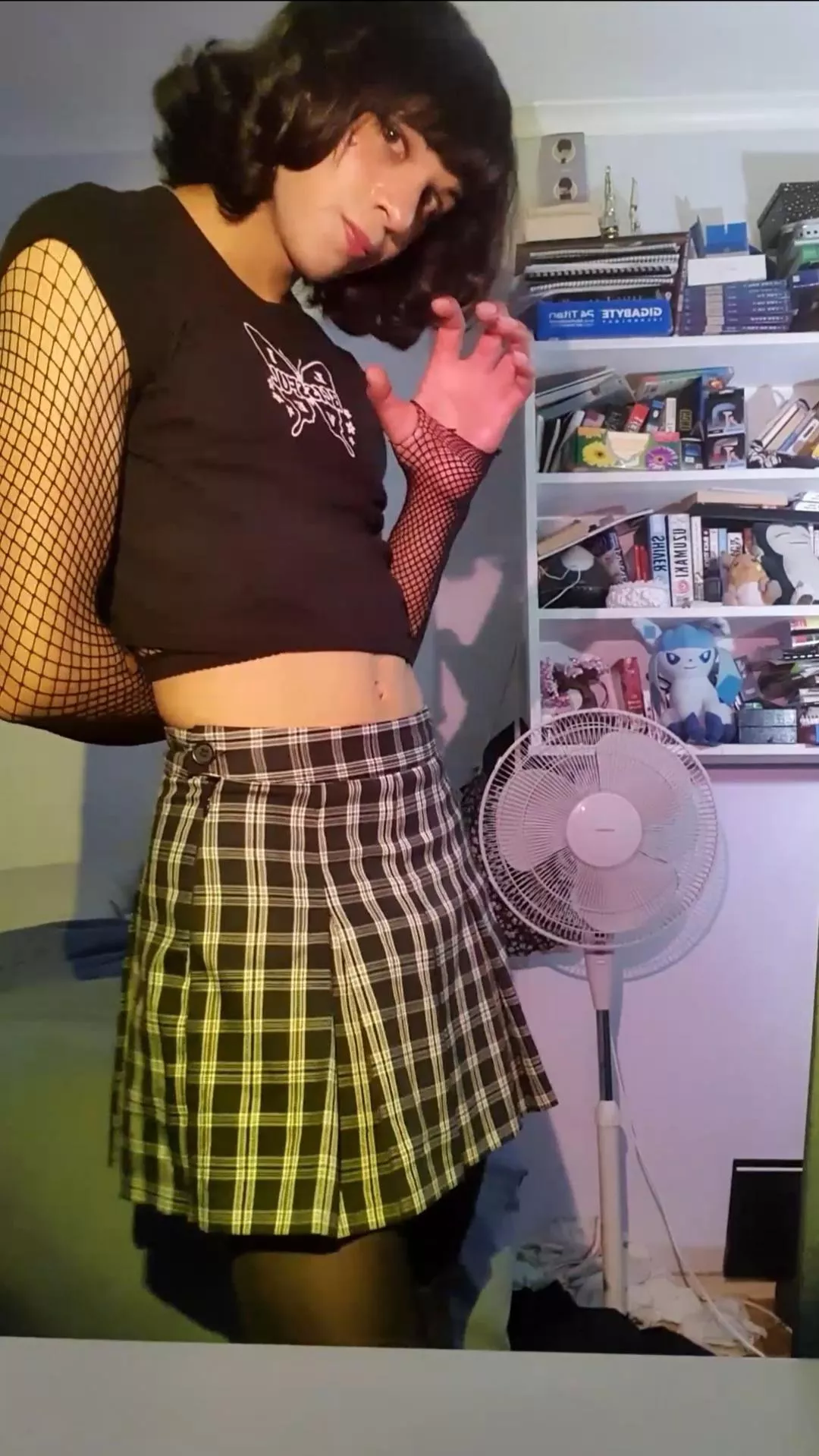 i really like how this outfit looks on me lol