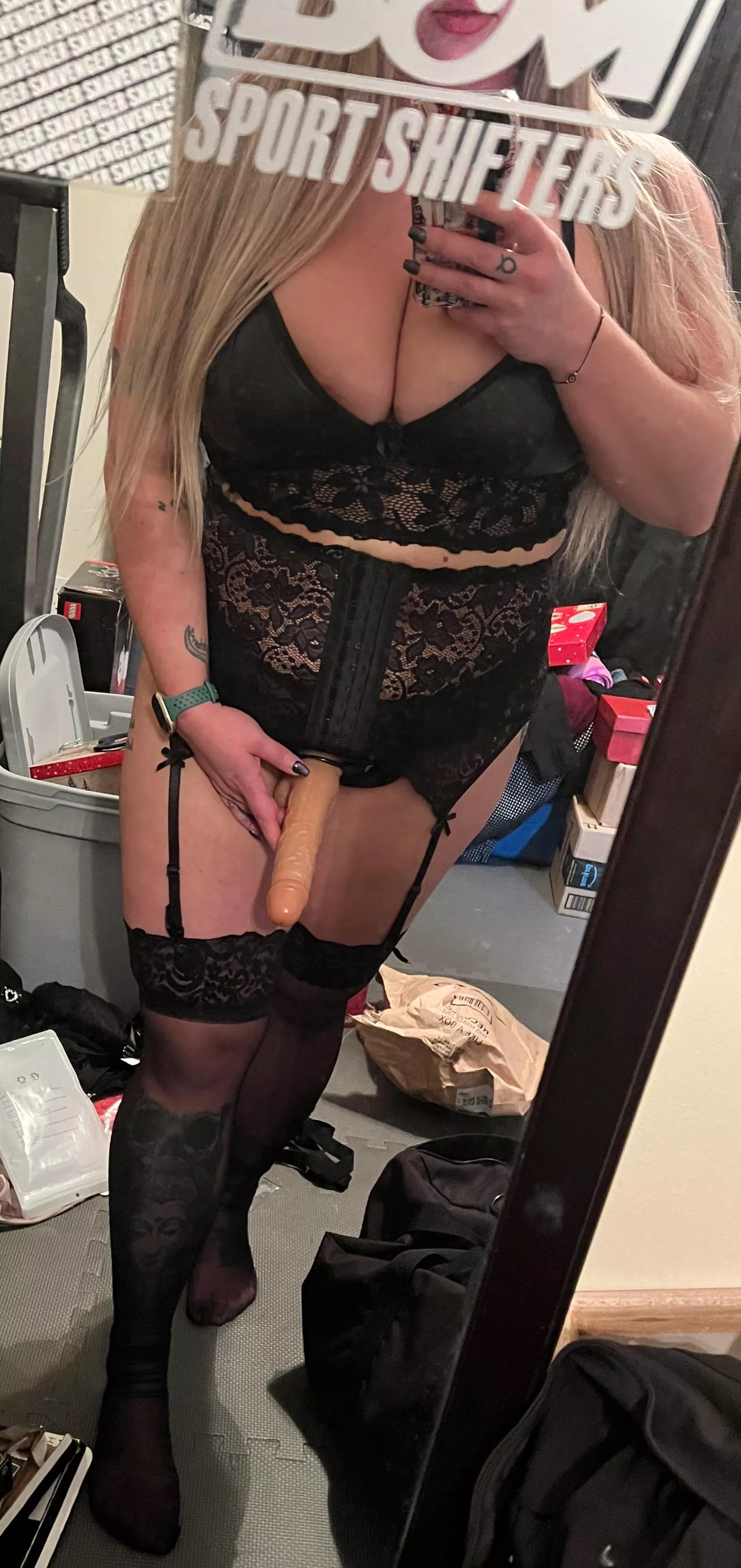 I want to rub you while you take this cock of mine 💋