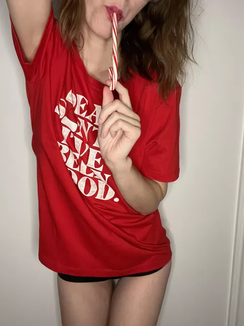 I'm dreaming of a white Christmas (on my face, tits or pussy!)