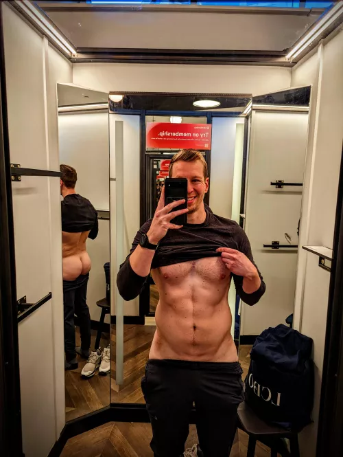 inappropriate fitting room behavior