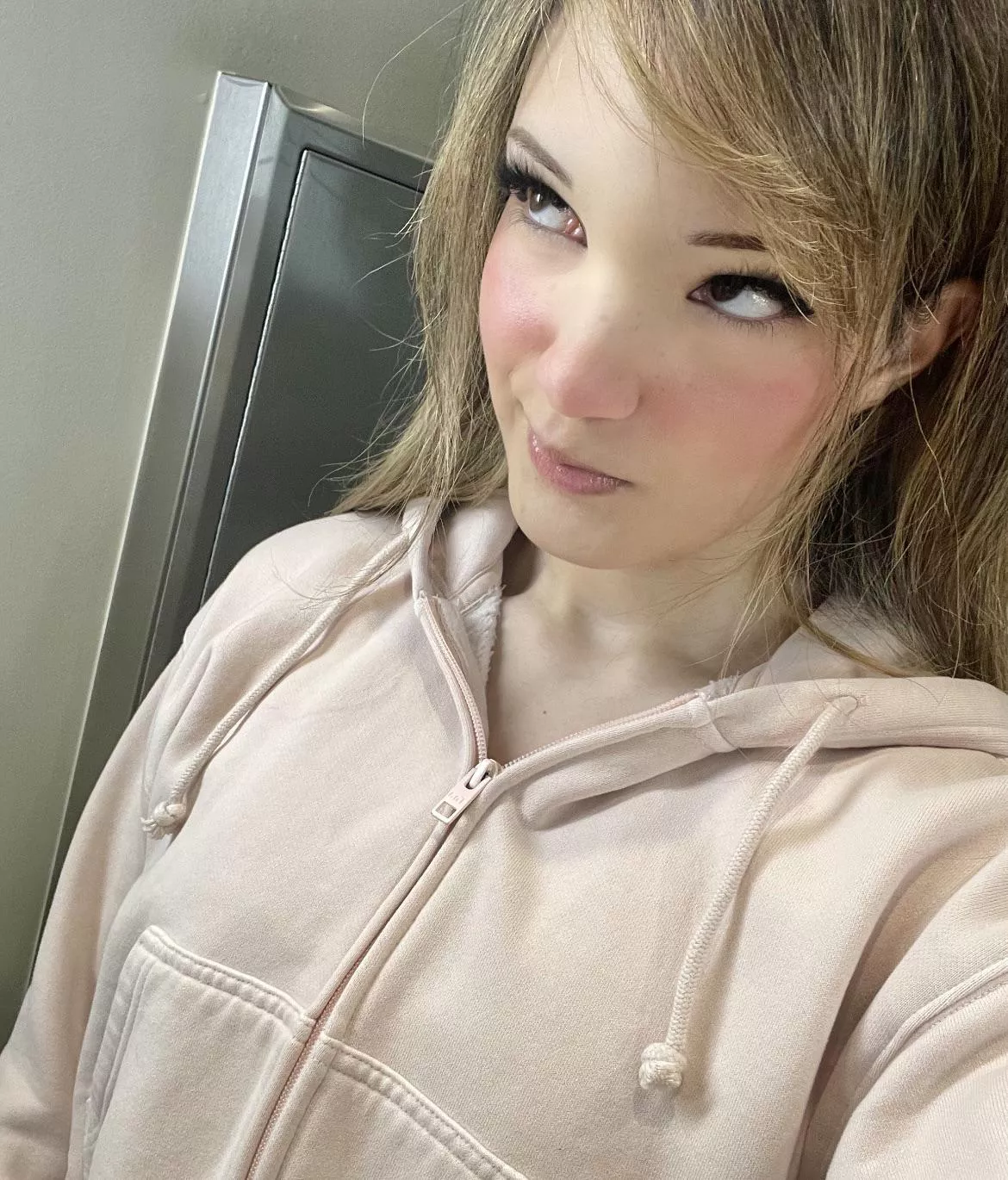 Is my makeup pretty? 🪄