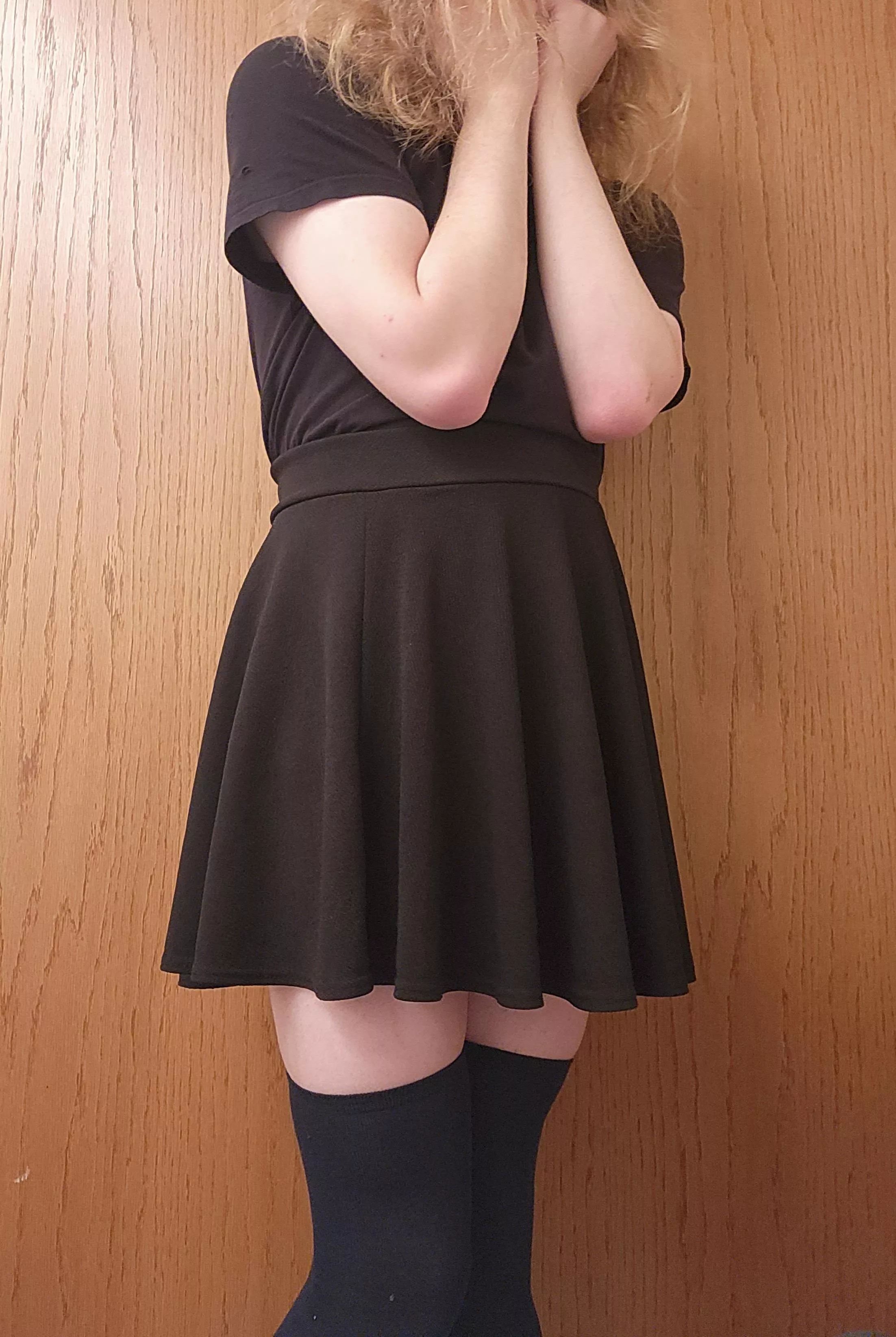 It's shy boi hours 🫠