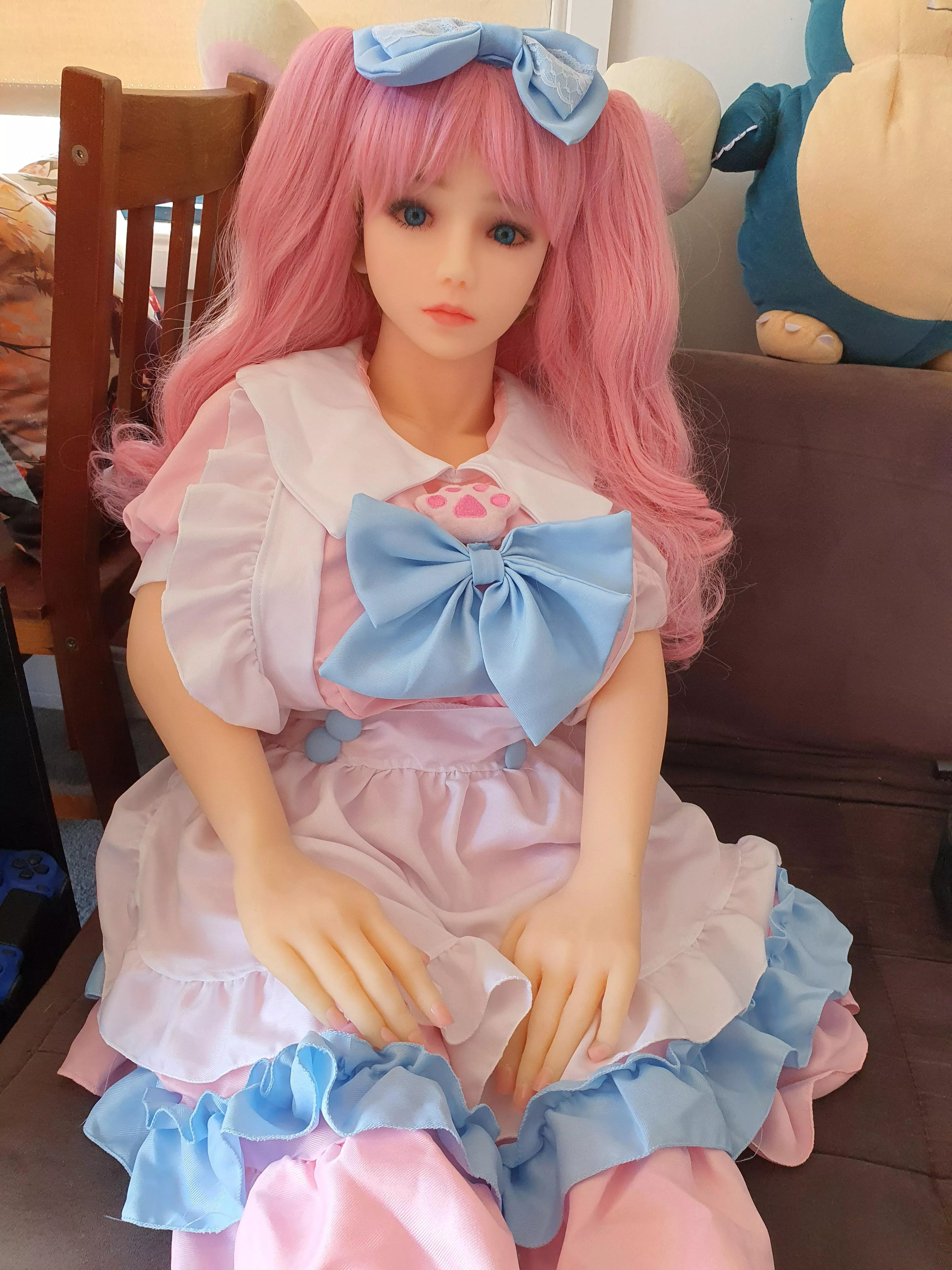 Juliet gets ready for Xmas