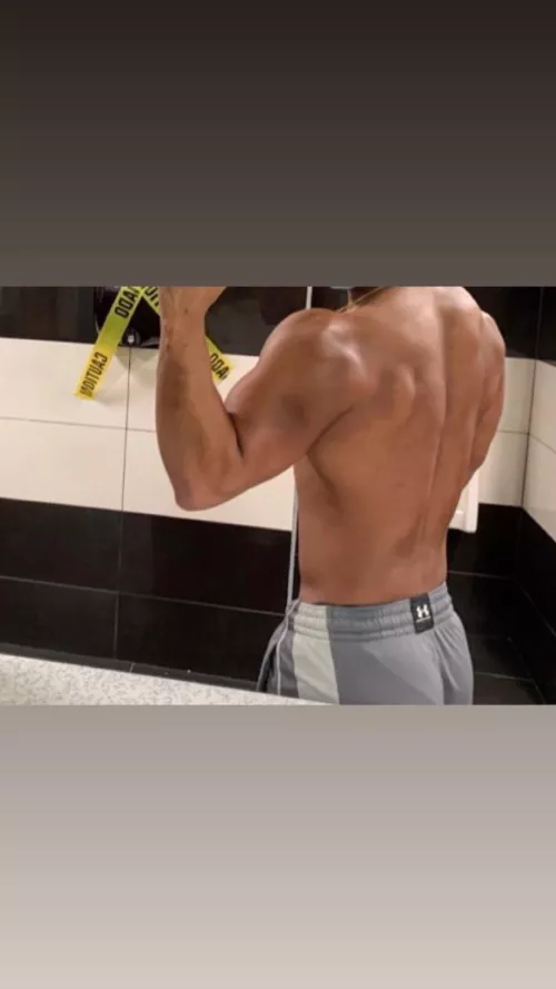 Love a solid back day