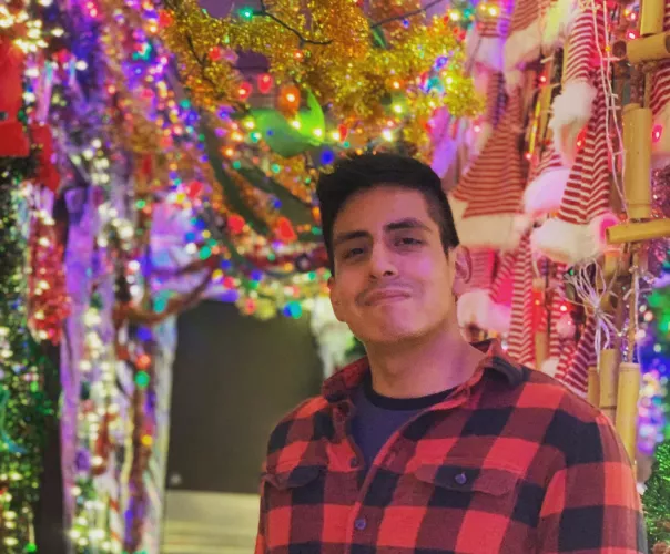 Merry Chrysler from MN! 1st Xmas alone 😅…well me and my pups 🐶😊