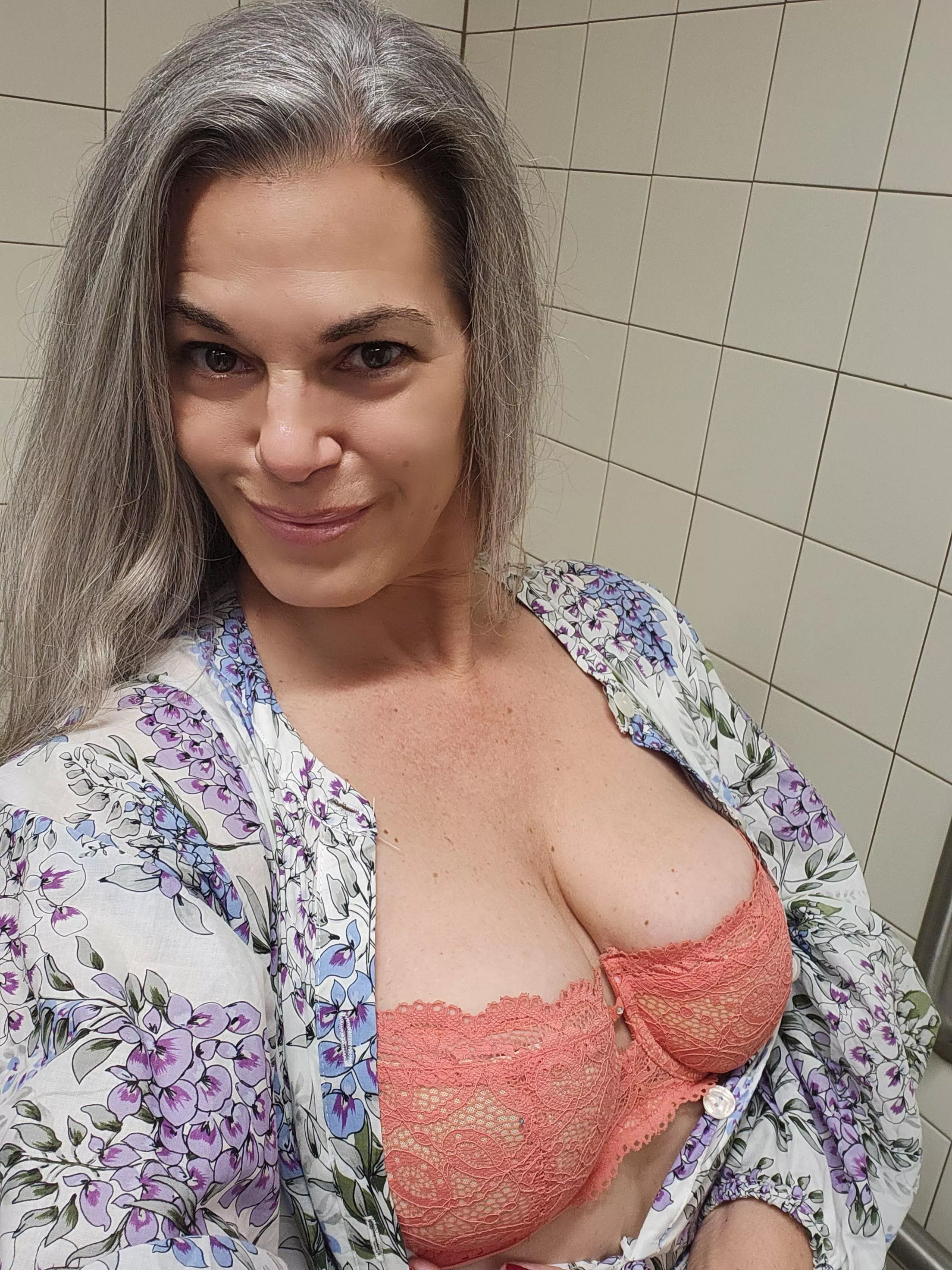 [Miss] Last post here. My district found my spicy page and welp 🙃 😈😱