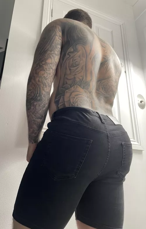 No belt required 👀🤪