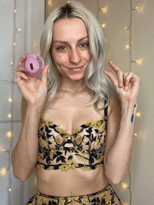 Shrimpies like yours belong in a tiny little cage, shrinking you further.