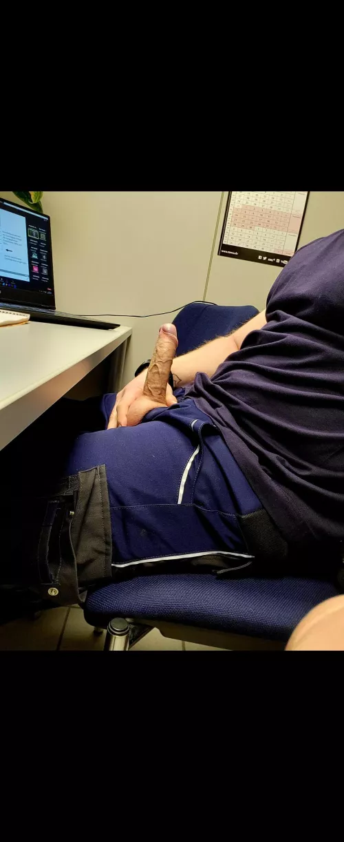 studying at work with my webcam on.. too hot