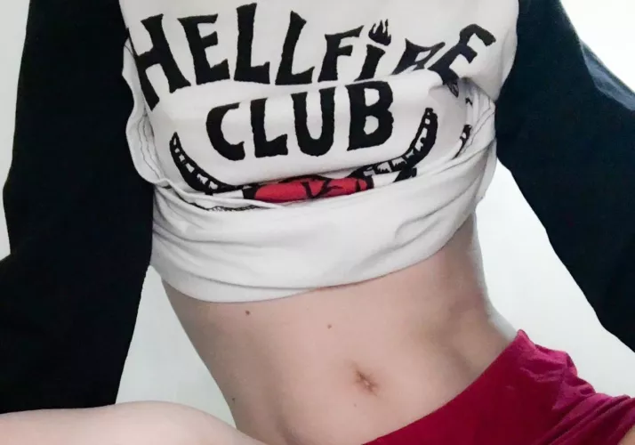 The Hellfire Club has pretty ladies too! 😈