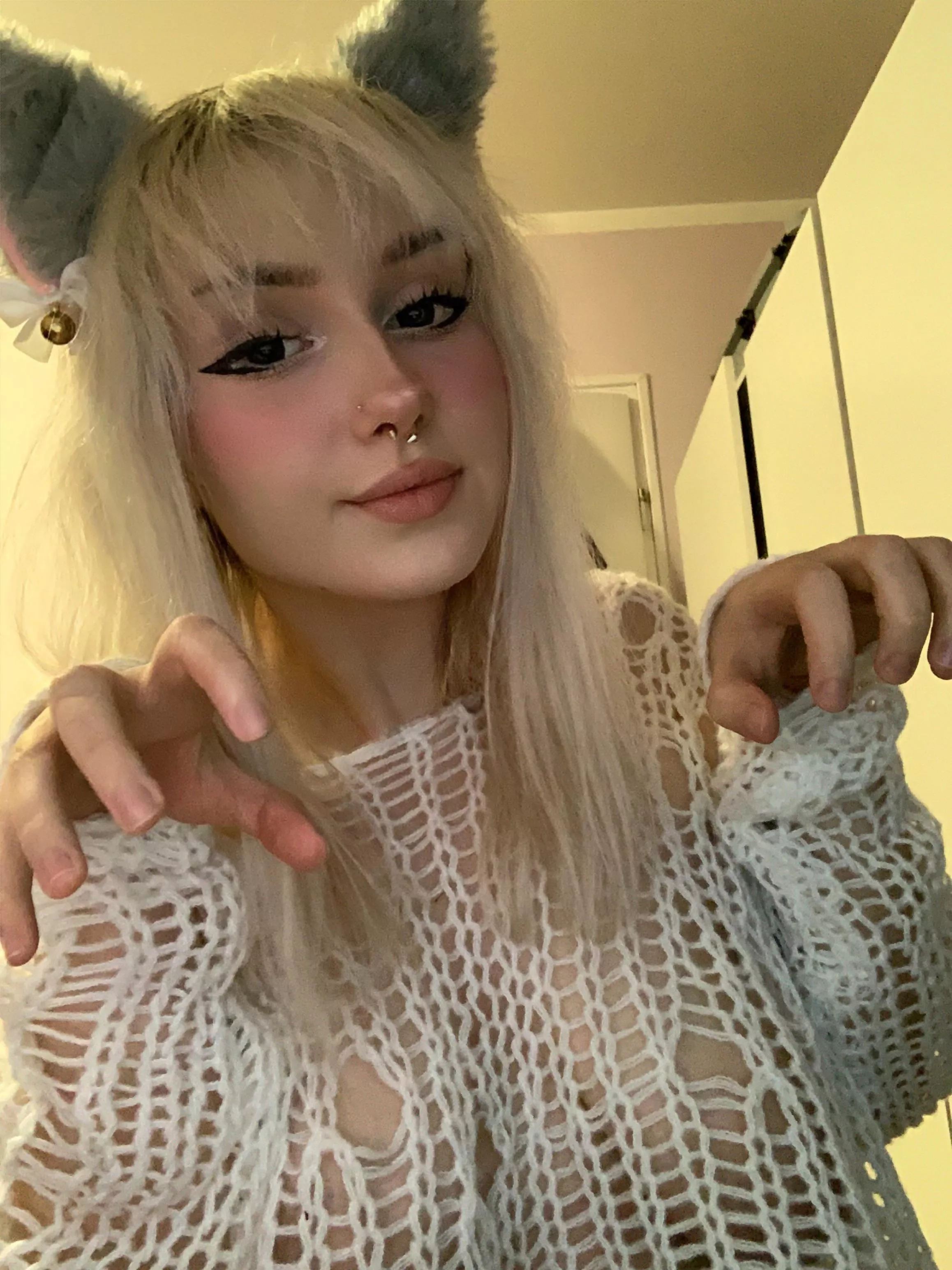 Ur kitty is ready for play 🐱