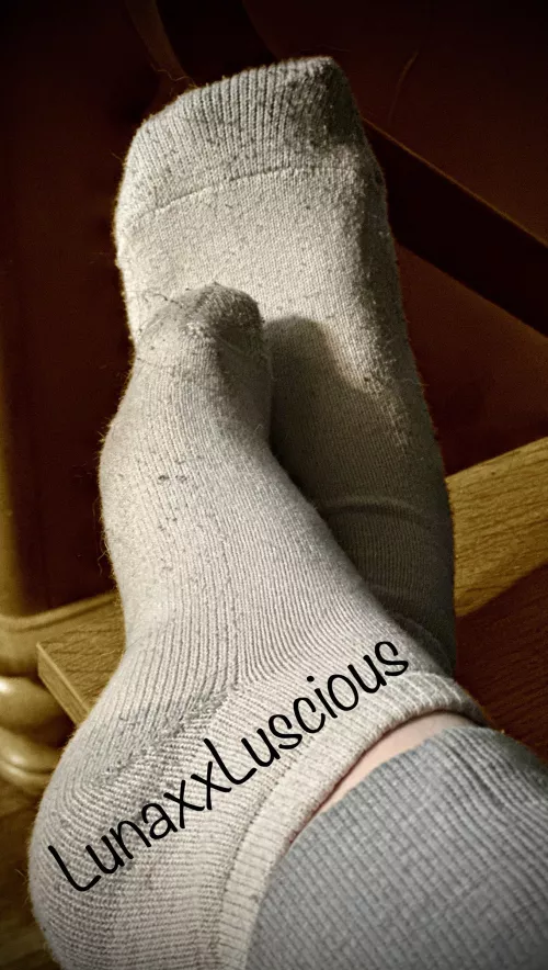 Wow these got dirty 🥵 work boots 🥾 and long days, I can’t wait for a foot rub