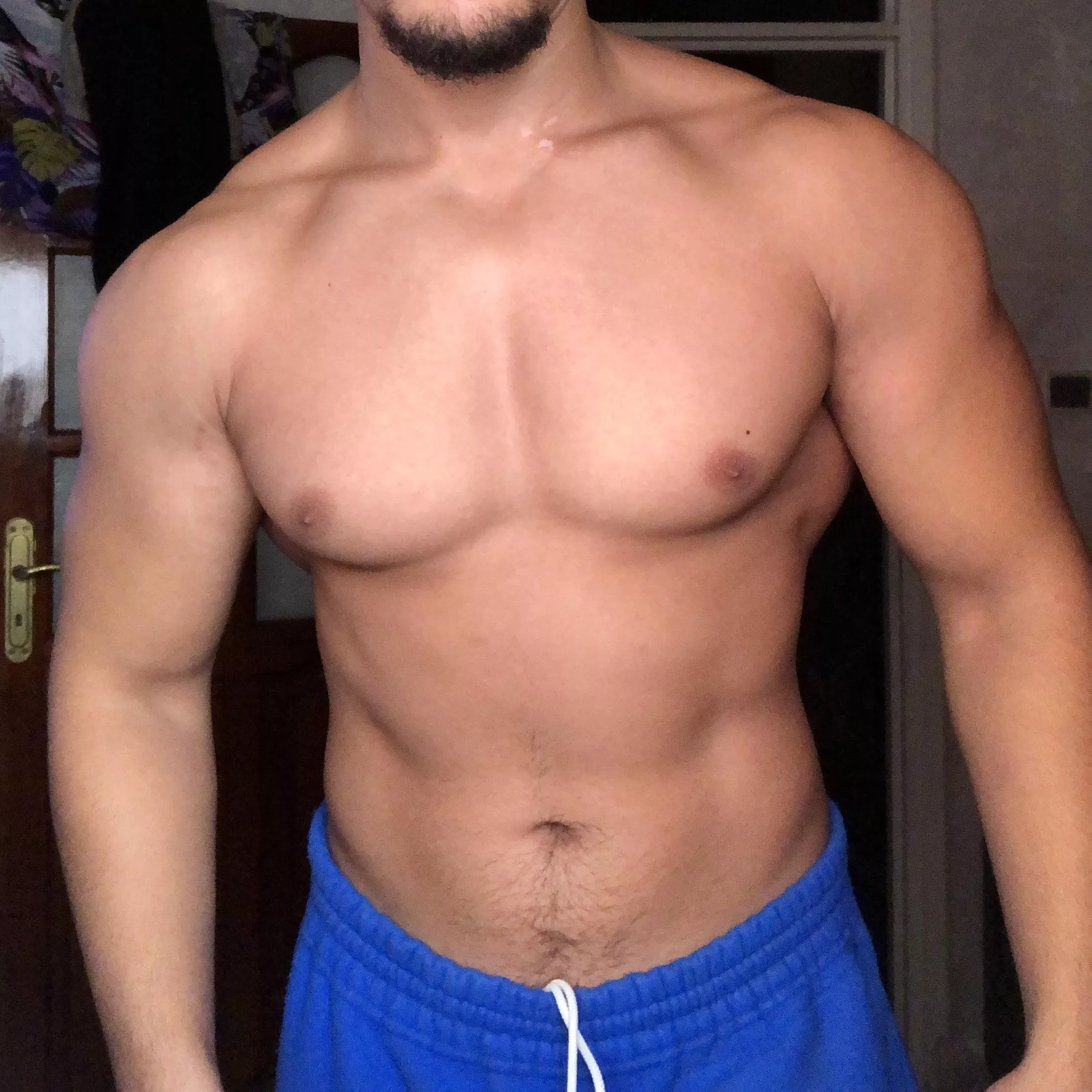 You like it when your bf is younger than you with fresh skin ?