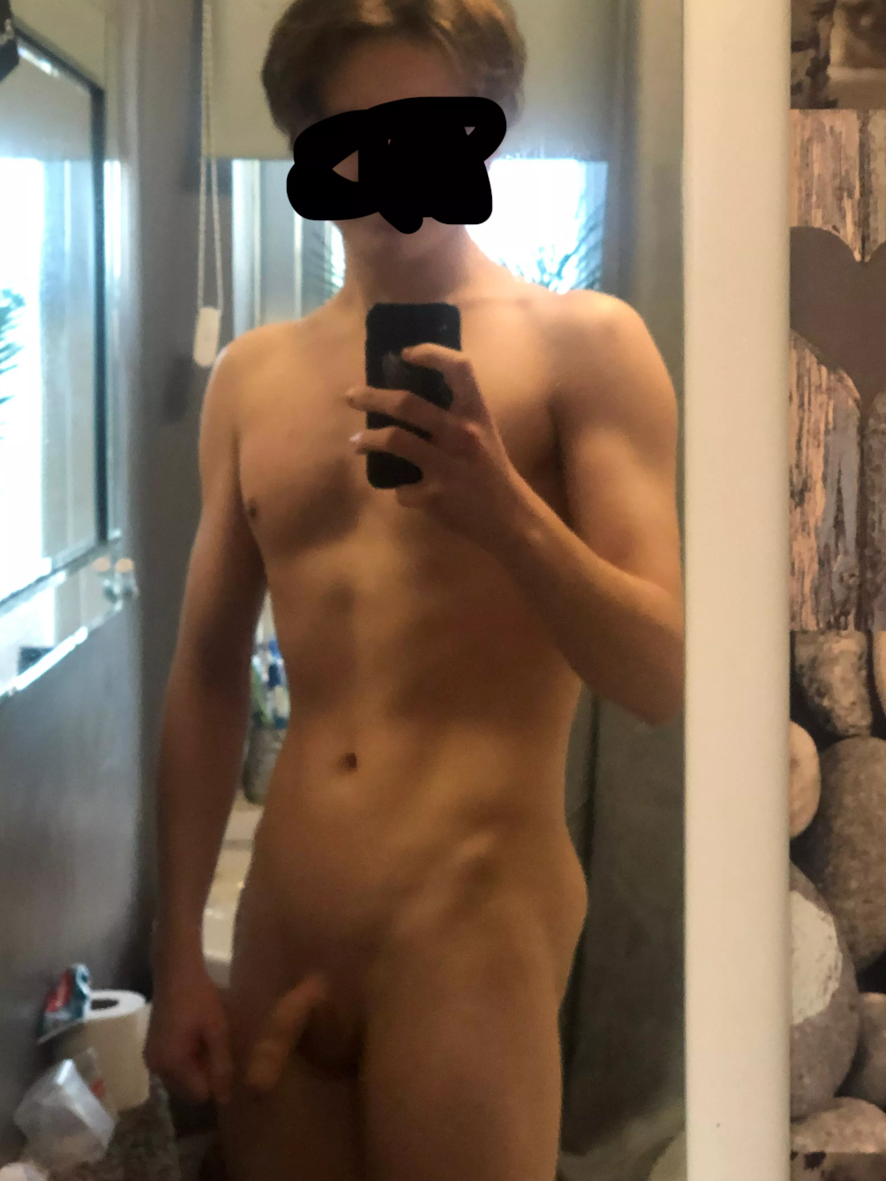 18 M , 6 foot 3 inches tall